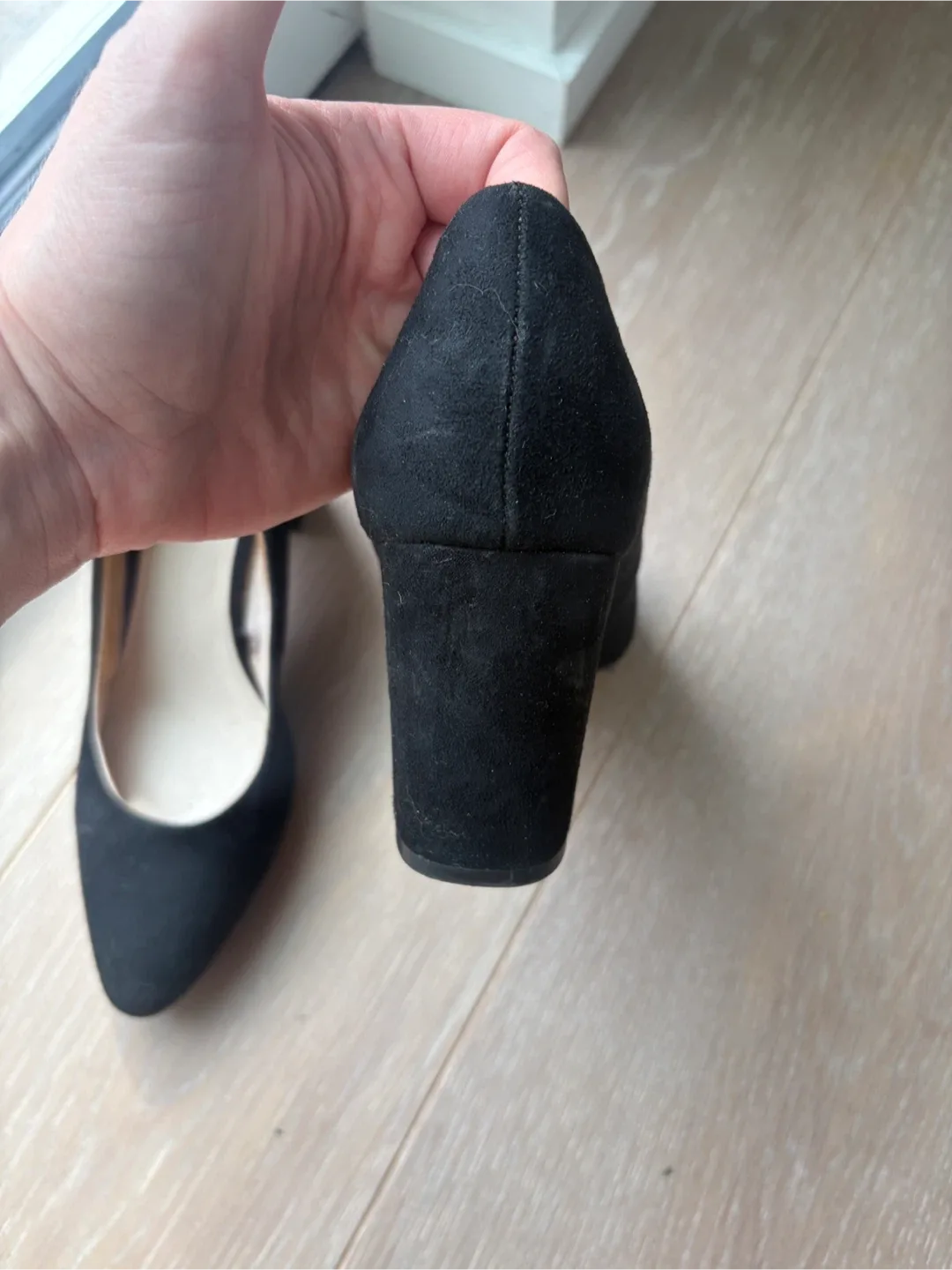 Black Suede Heels - Size 39 image indicator(5)