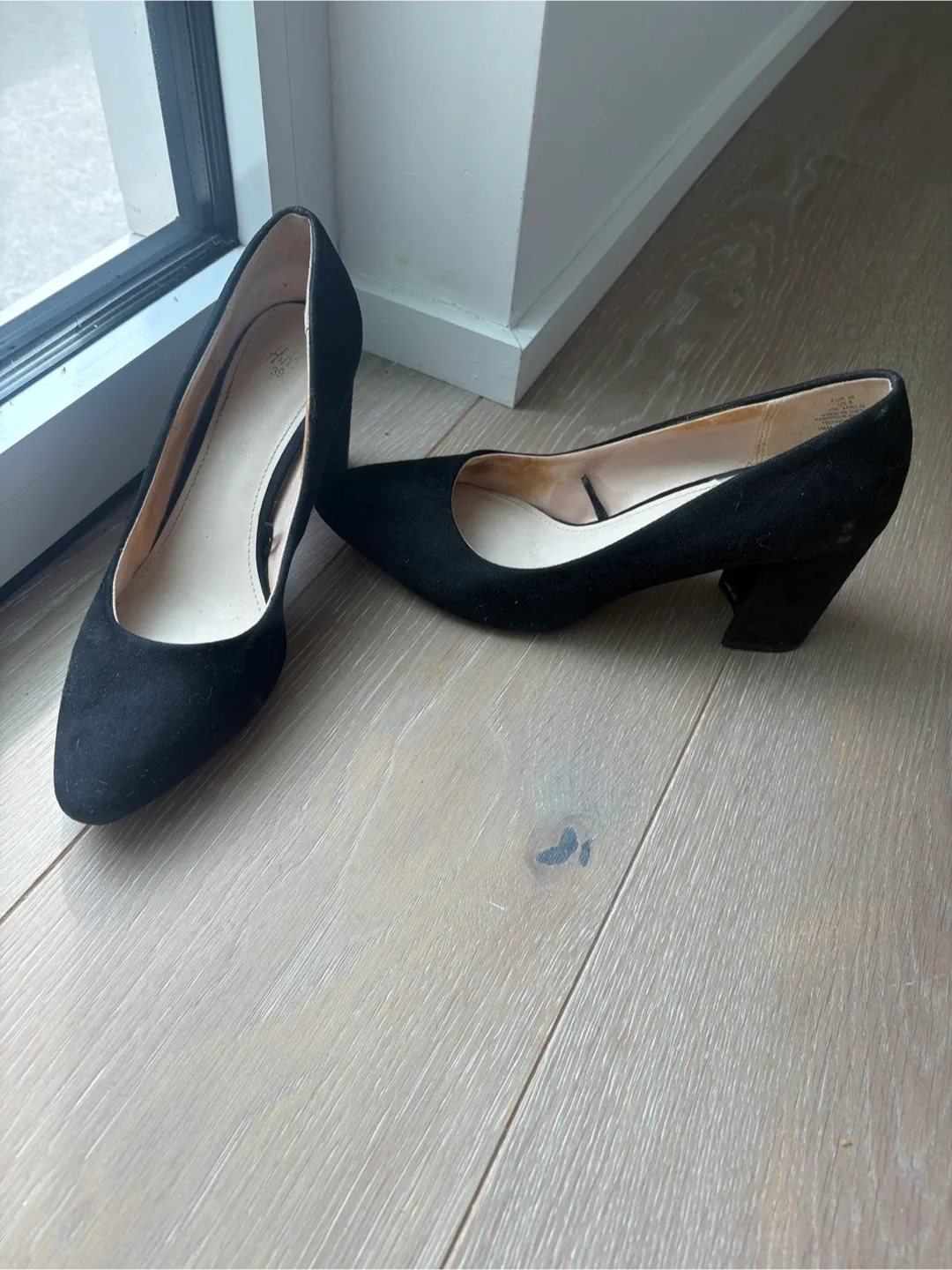 Black Suede Heels - Size 39 image indicator(3)