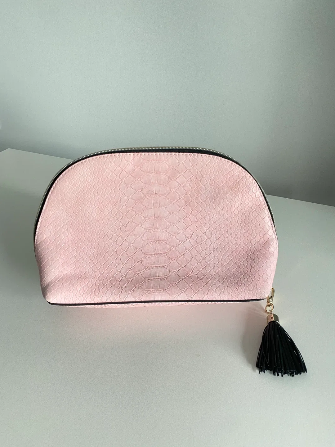 Victoria's Secret Pink Snake Skin Bag + FREE Tassel image indicator(4)
