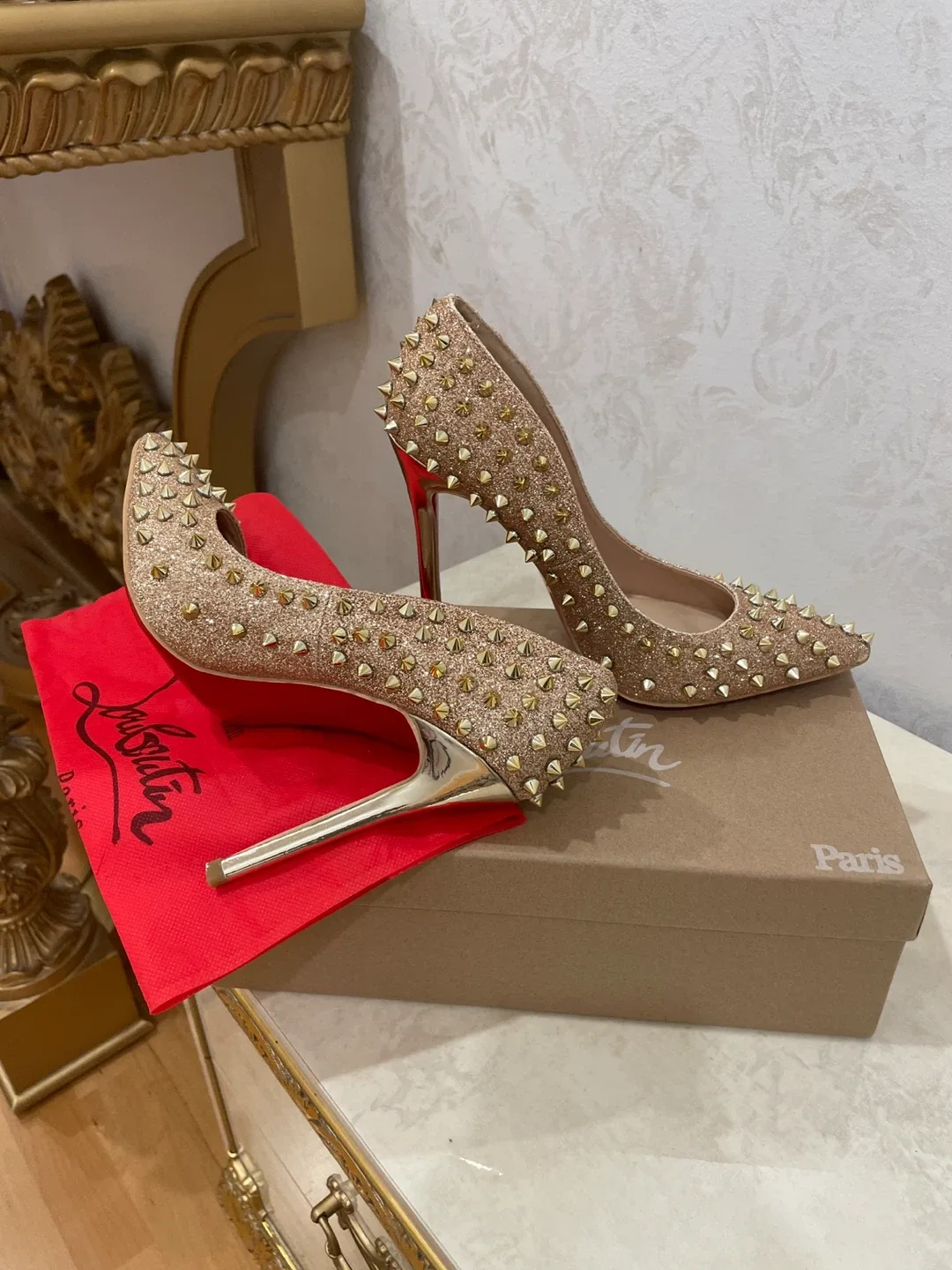 Ellegant night out gold color heels thumbnail
