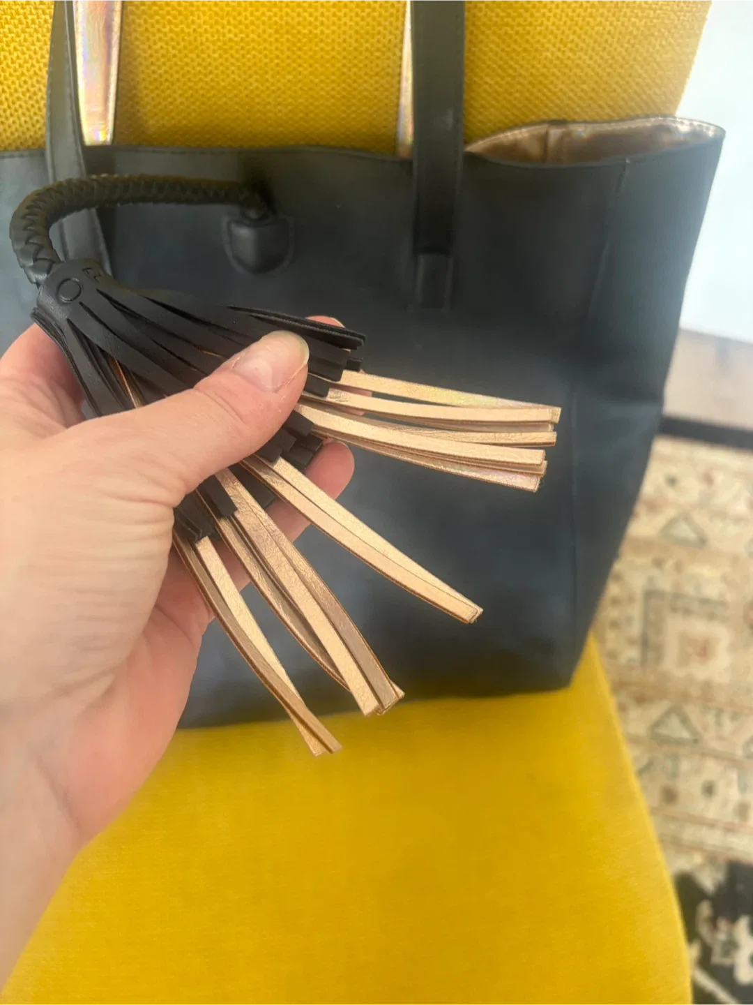 Black Tote Bag with Tassel image indicator(2)