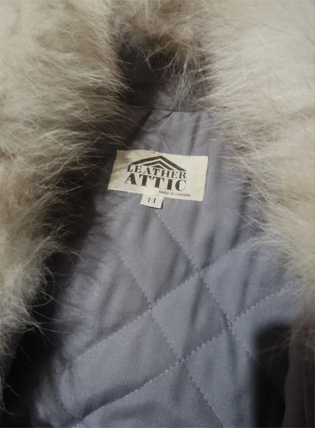 Leather Attic Grey Suede & Fur Coat Size 11 image indicator(2)