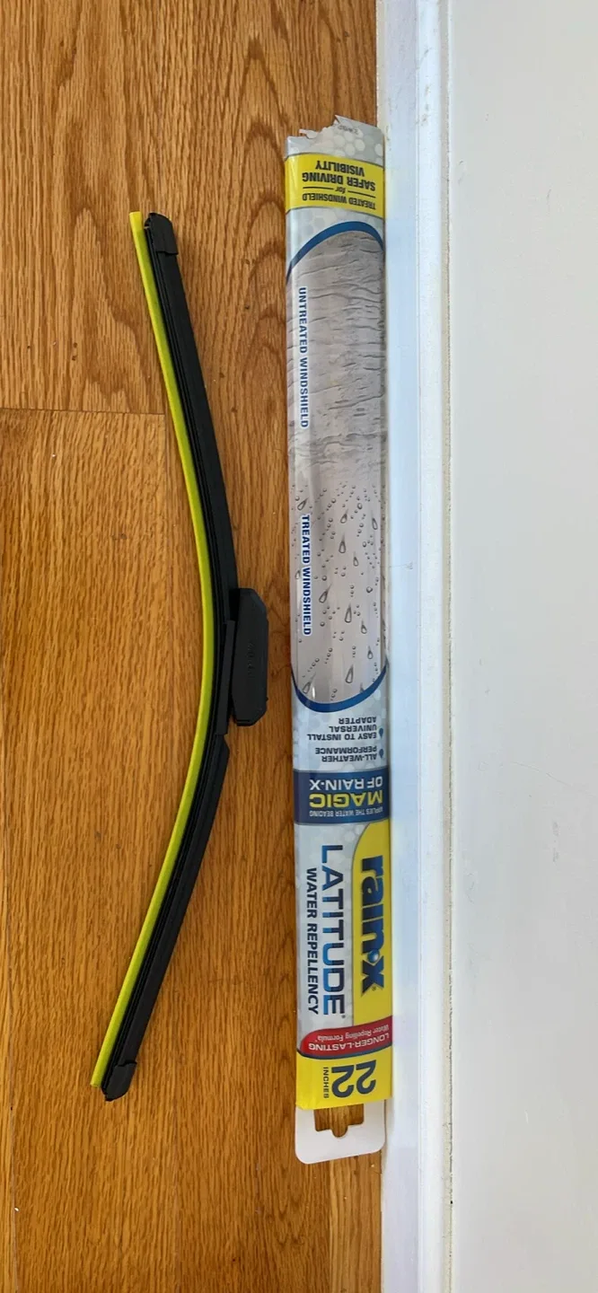 Rain-X Latitude 22" Wiper Blade thumbnail