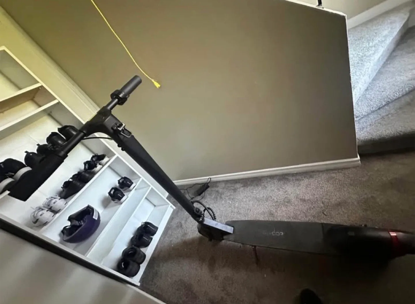 EC0 Electric Scooter - Great Condition! image indicator(3)