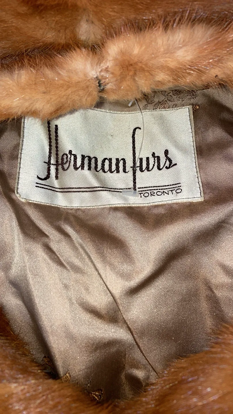 Herman Furs Toronto Vintage Fur Coat image indicator(2)