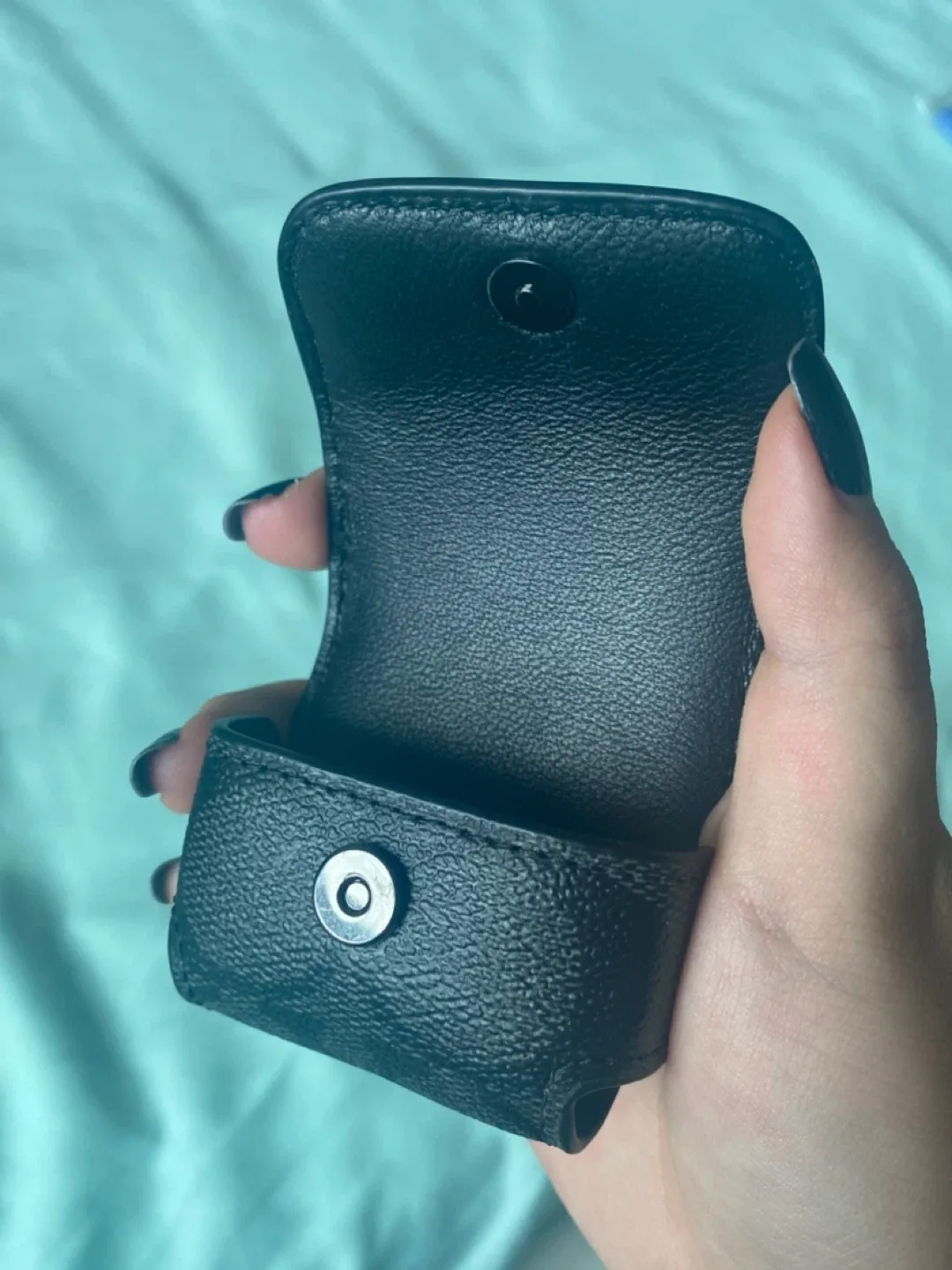 Coach Airpods Pro Case - Black image indicator(4)