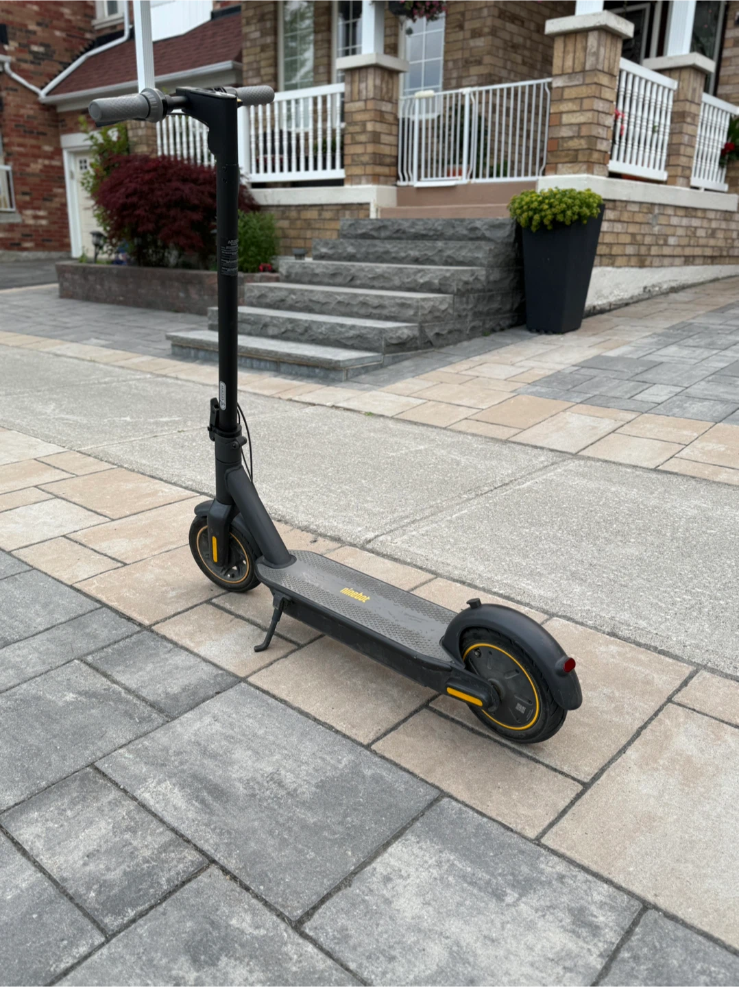 Ninebot Kickscooter MAX G30 - photo 4