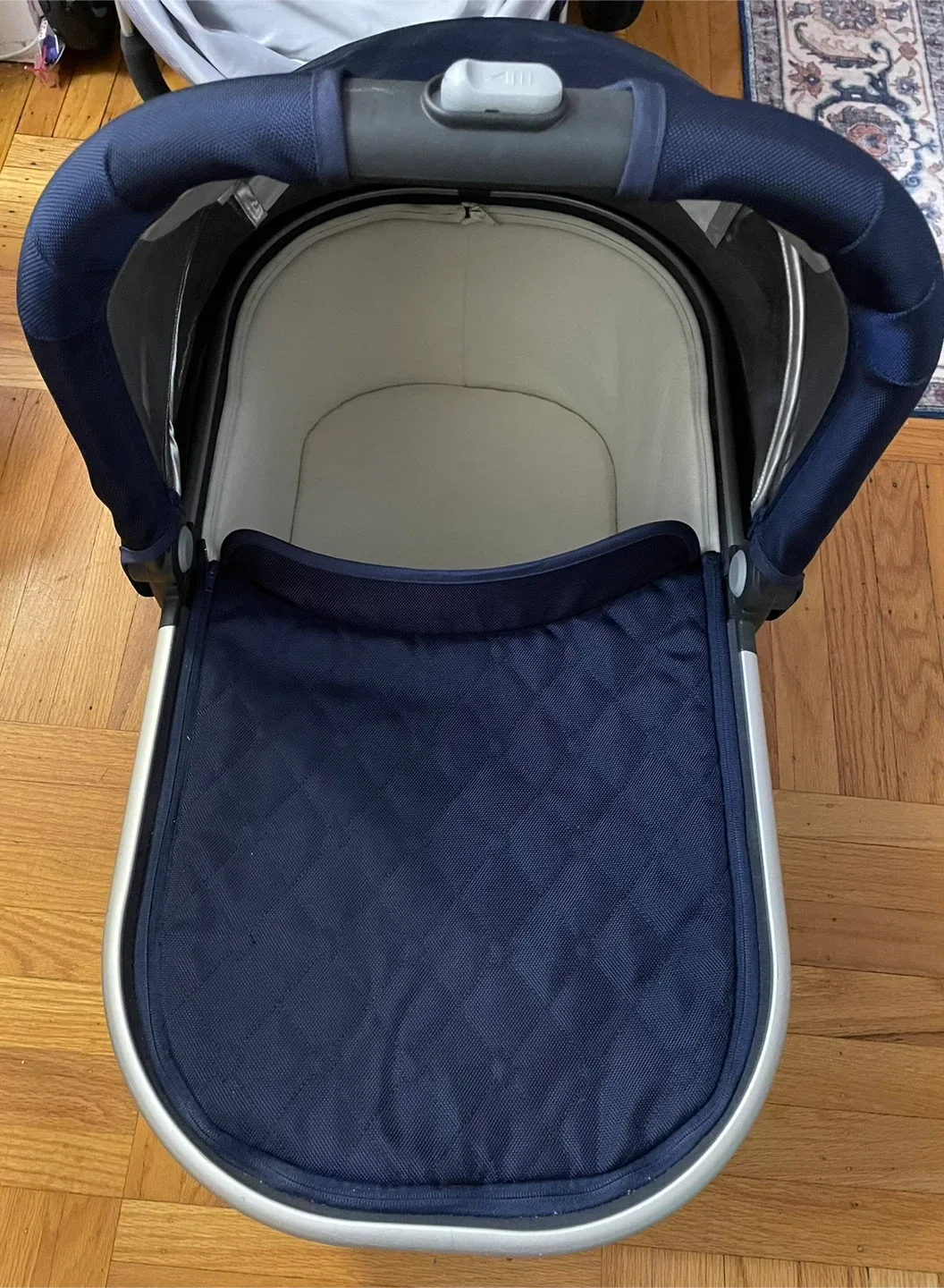 UPPAbaby Vista Stroller - Navy/Silver Frame with bassinet image indicator(3)