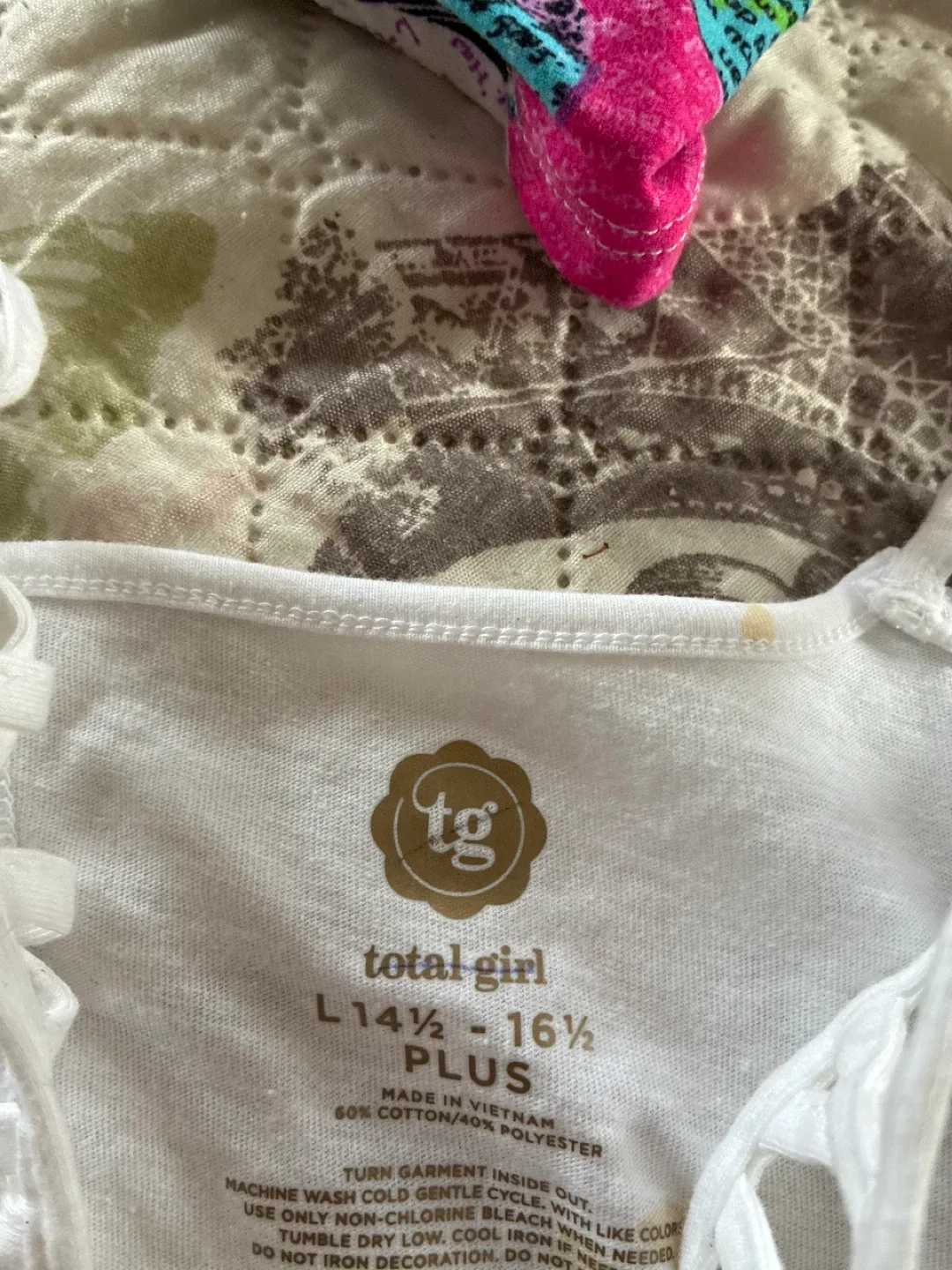 Total Girl White Tank Top - Size L image indicator(2)