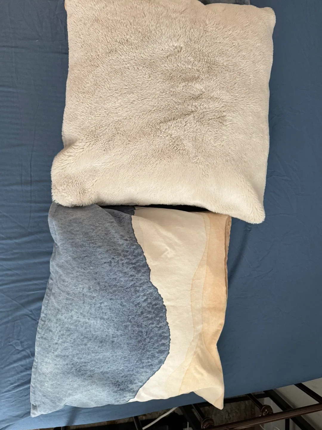 Moving sales- Decorative Throw Pillows -4 pcs image indicator(4)