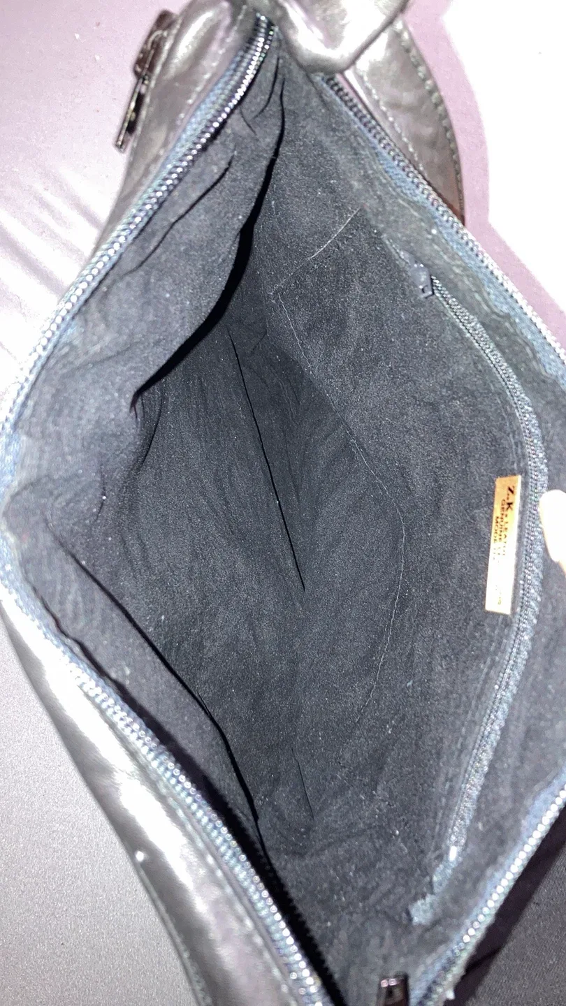 Z.K. Leather Goods Shoulder Bag image indicator(4)