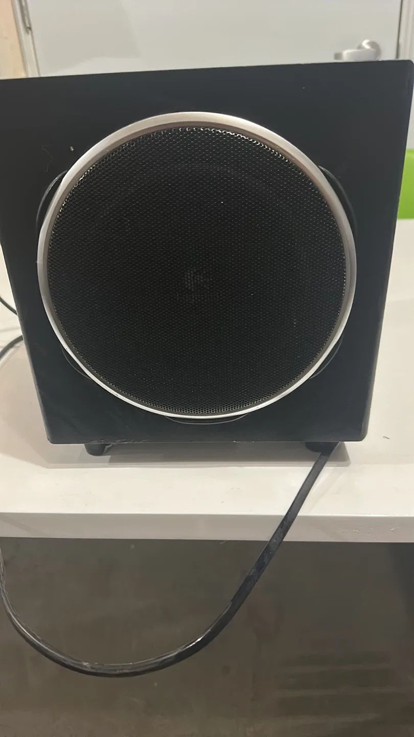 Logitech S-0153A Speakers thumbnail