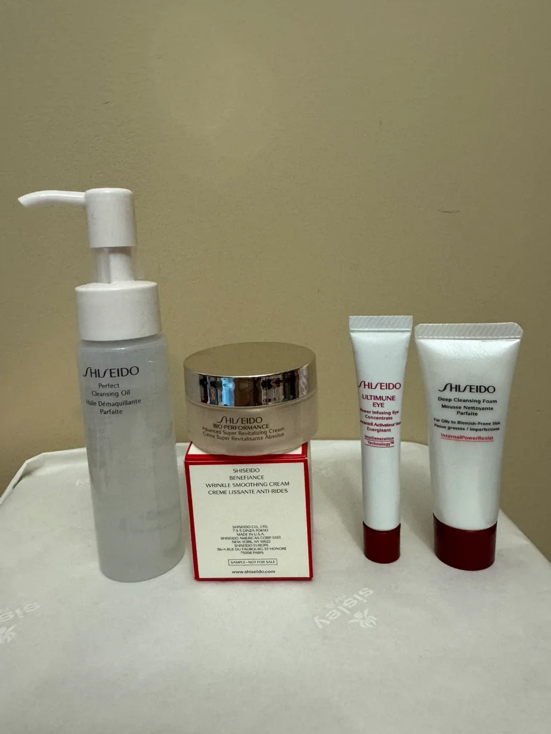 Shiseido Skincare Set image indicator(2)