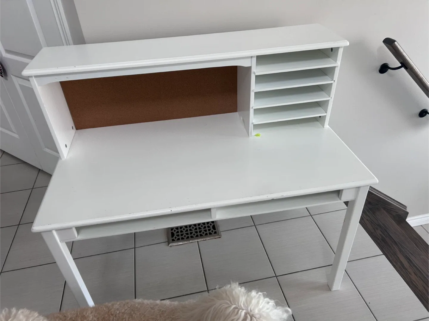 White Desk with Hutch