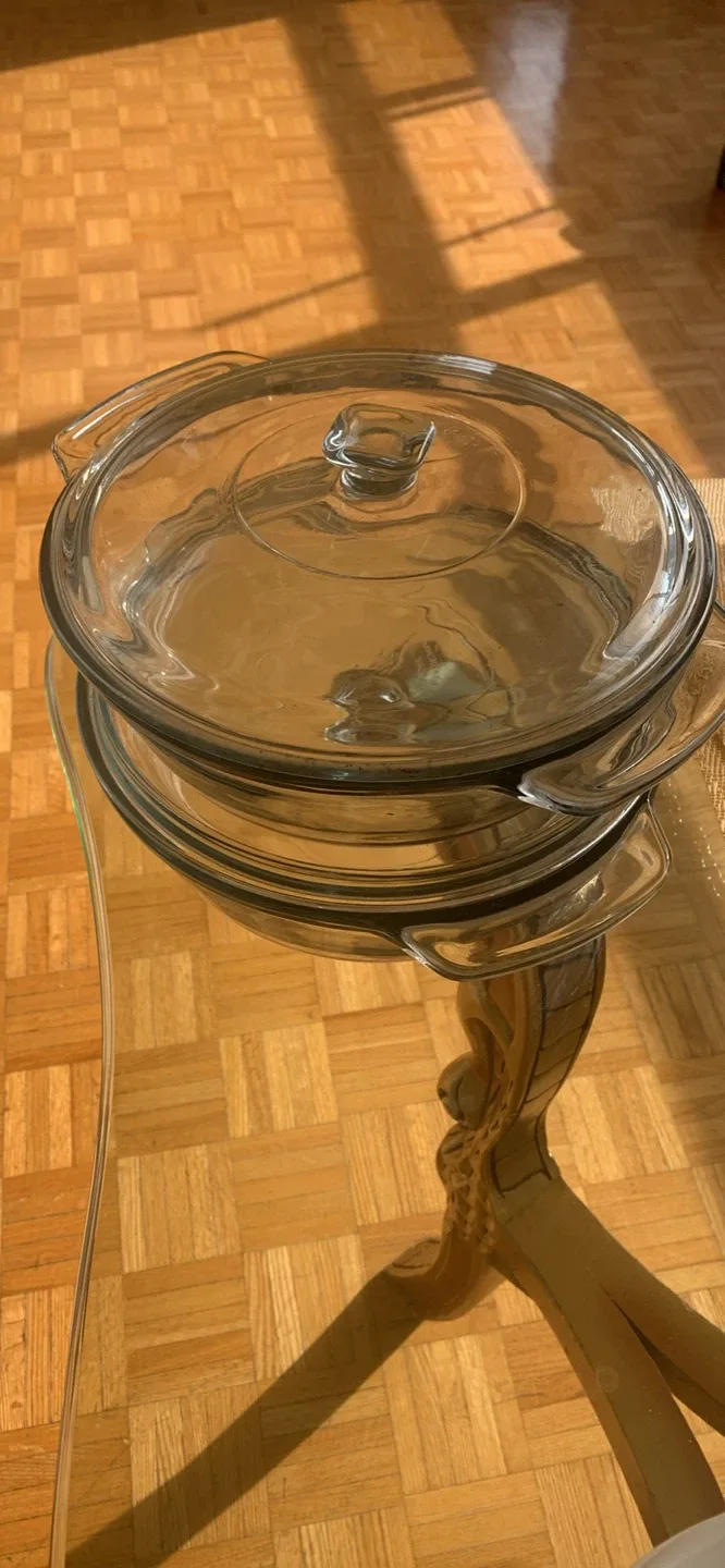 Glass Pyrex Baking Dish with Lid thumbnail