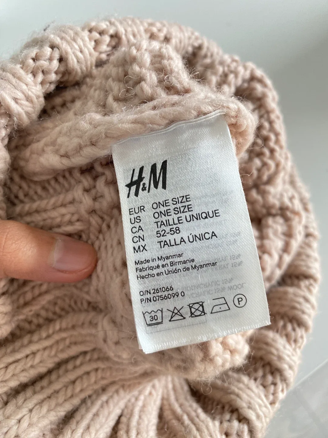 Cozy H&M Woollen Beanie and Gloves Set image indicator(2)