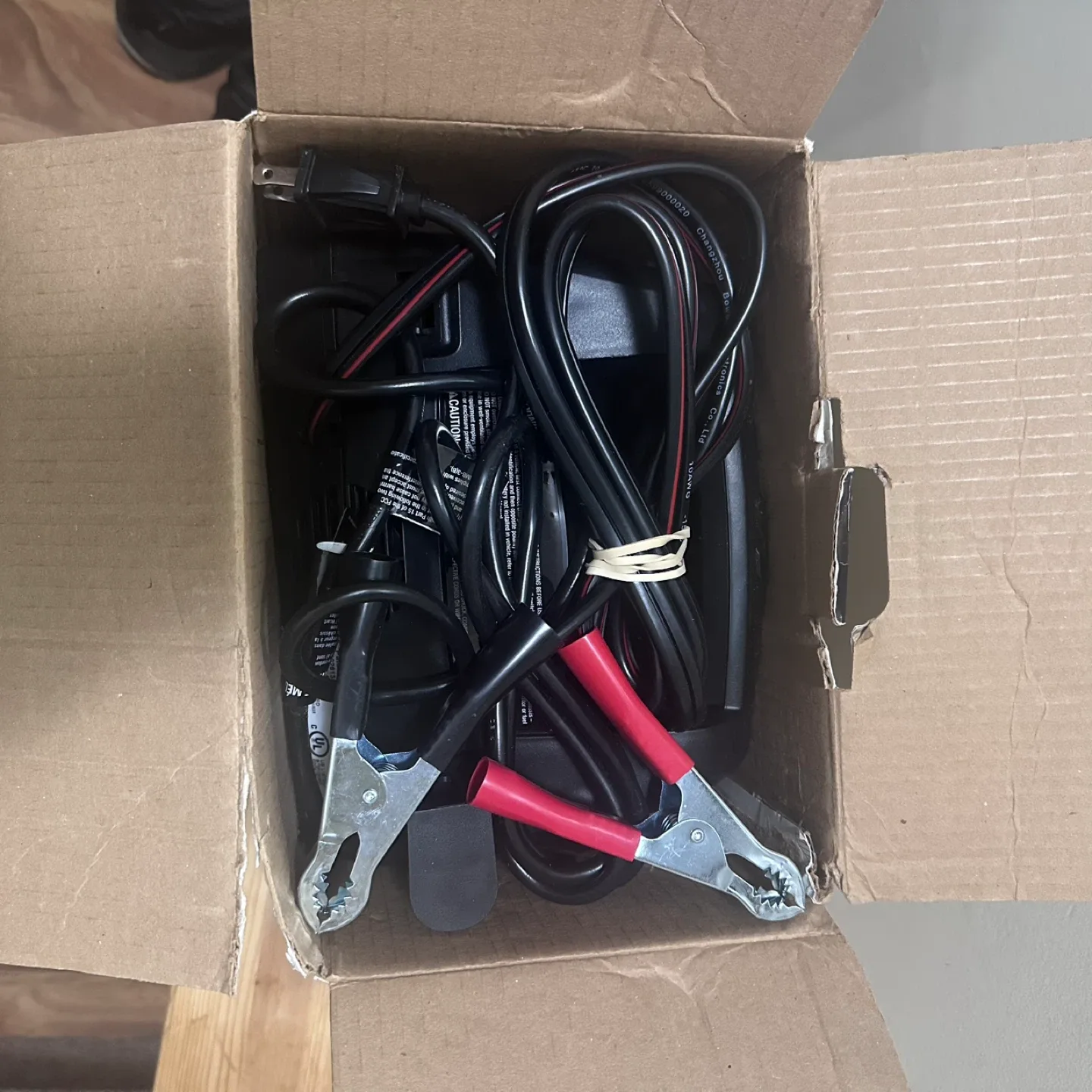 Schumacher  Battery Charger/Engine Starter image indicator(2)