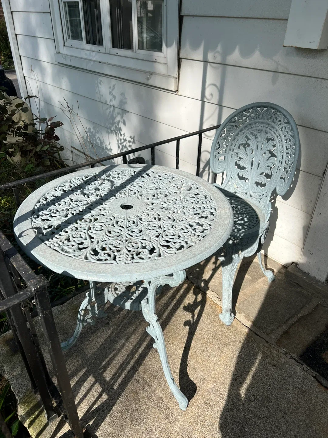Outdoor Metal Patio Table & Chair Set thumbnail