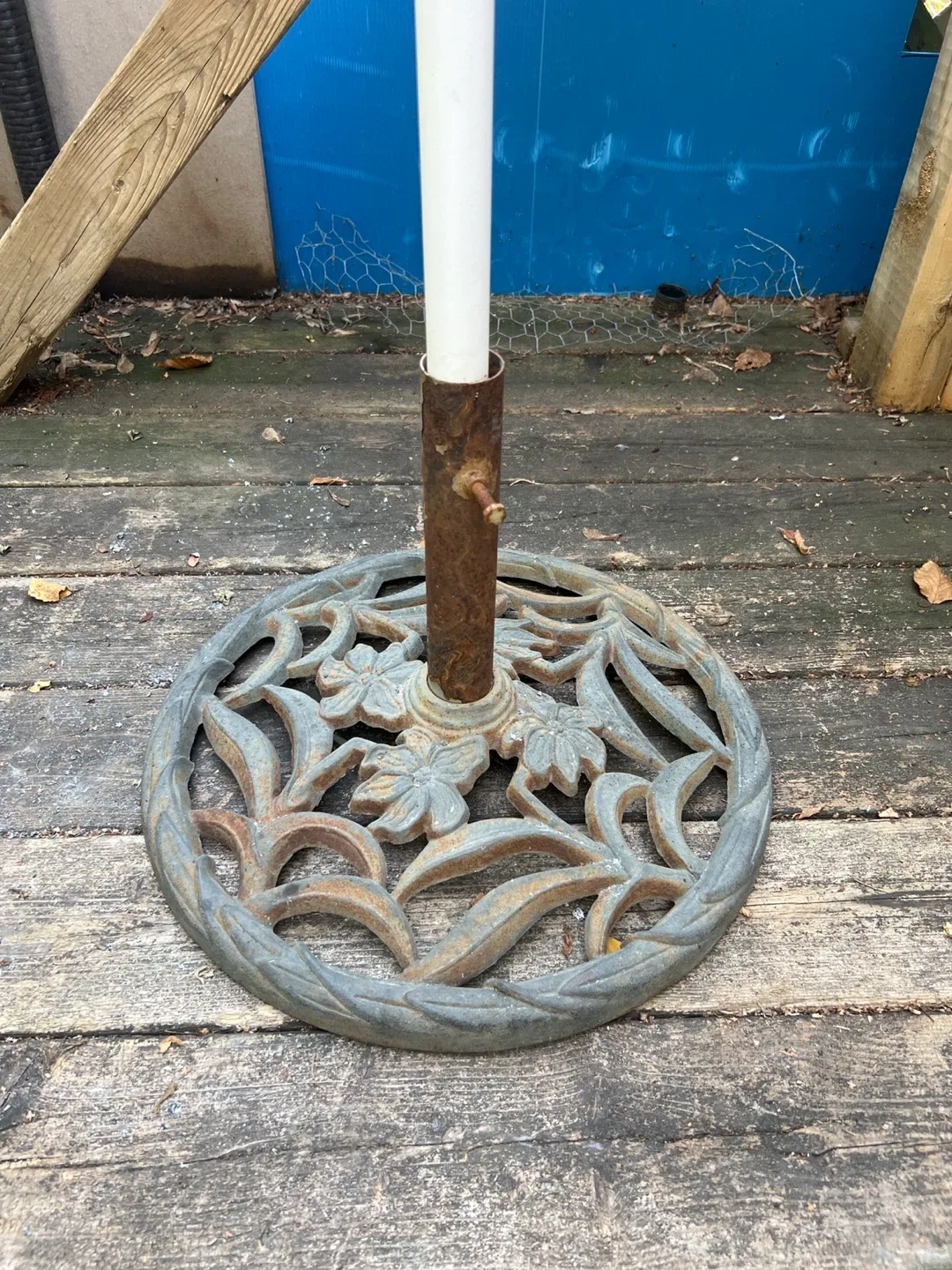 Umbrella Base - Cast Iron Floral Design thumbnail