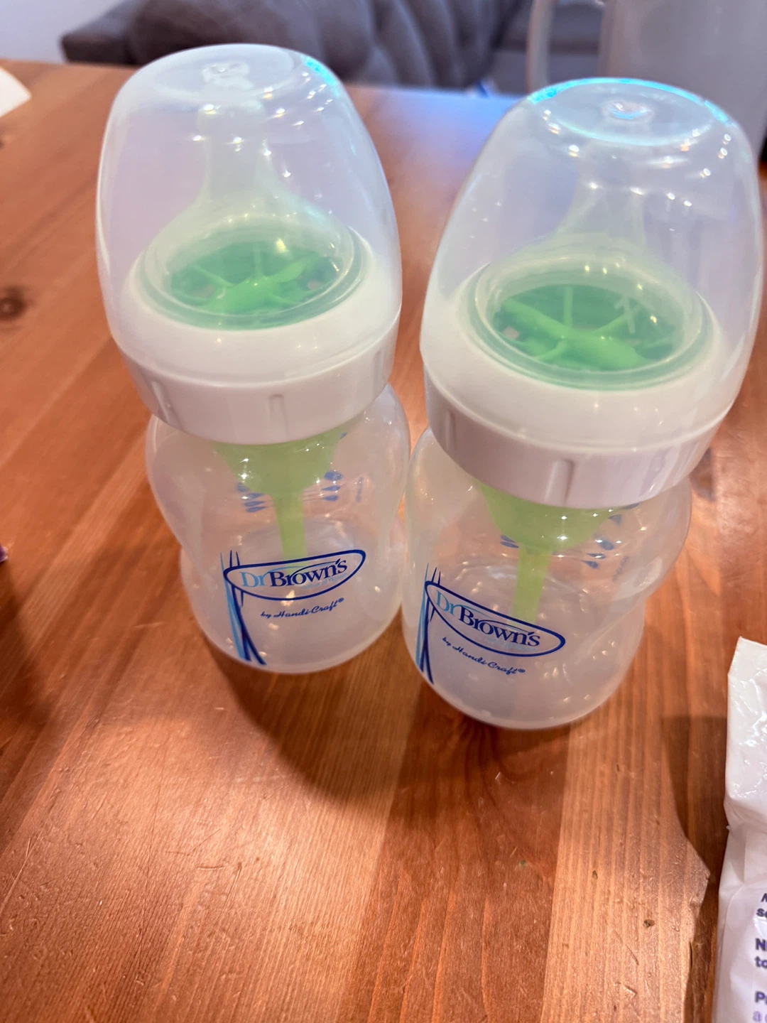 Medela &Tommee Tippee Baby Bottles & Breast Pump Parts - photo 3
