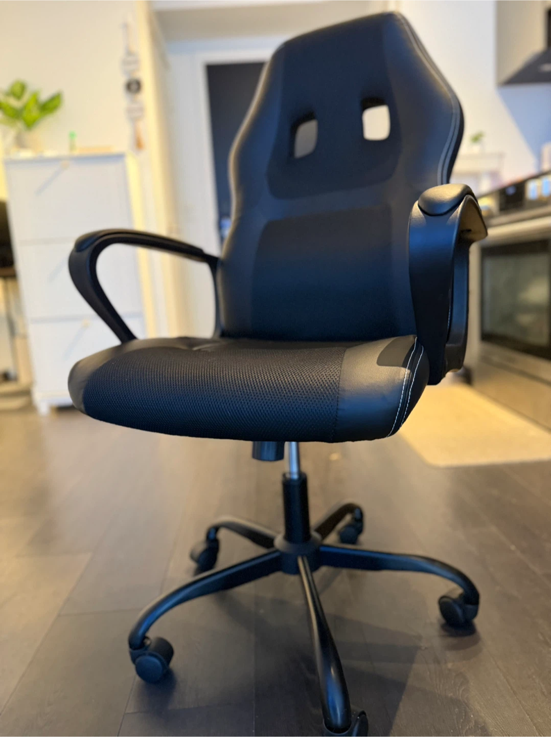 Black Office Chair - Adjustable Height, Reclines
