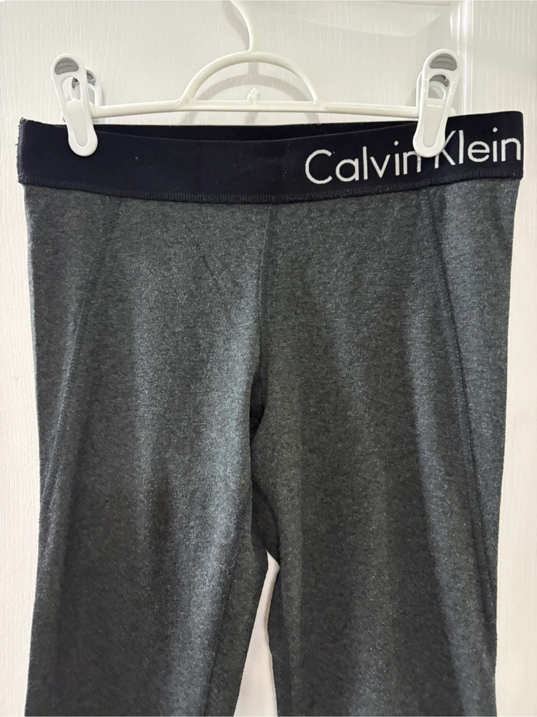 Calvin Klein Performance Leggings - Size M