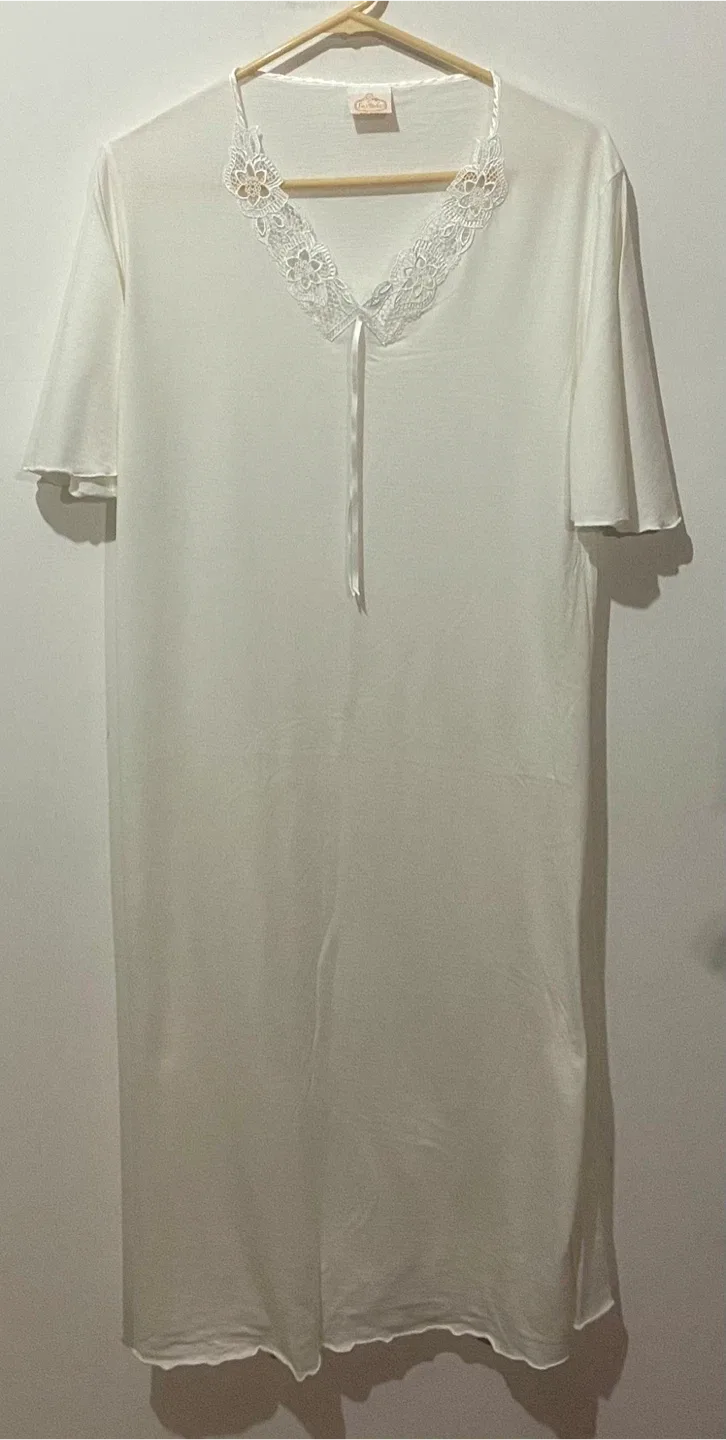 Vintage ~ Bas Birba White Nightgown thumbnail