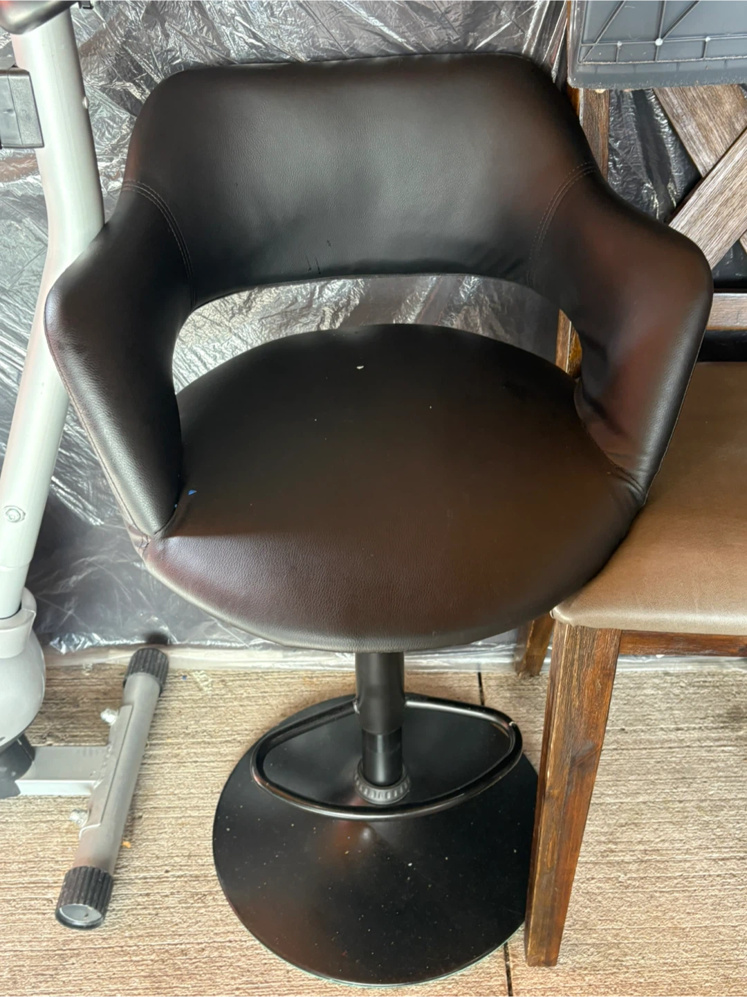 Black Swivel Bar Stool