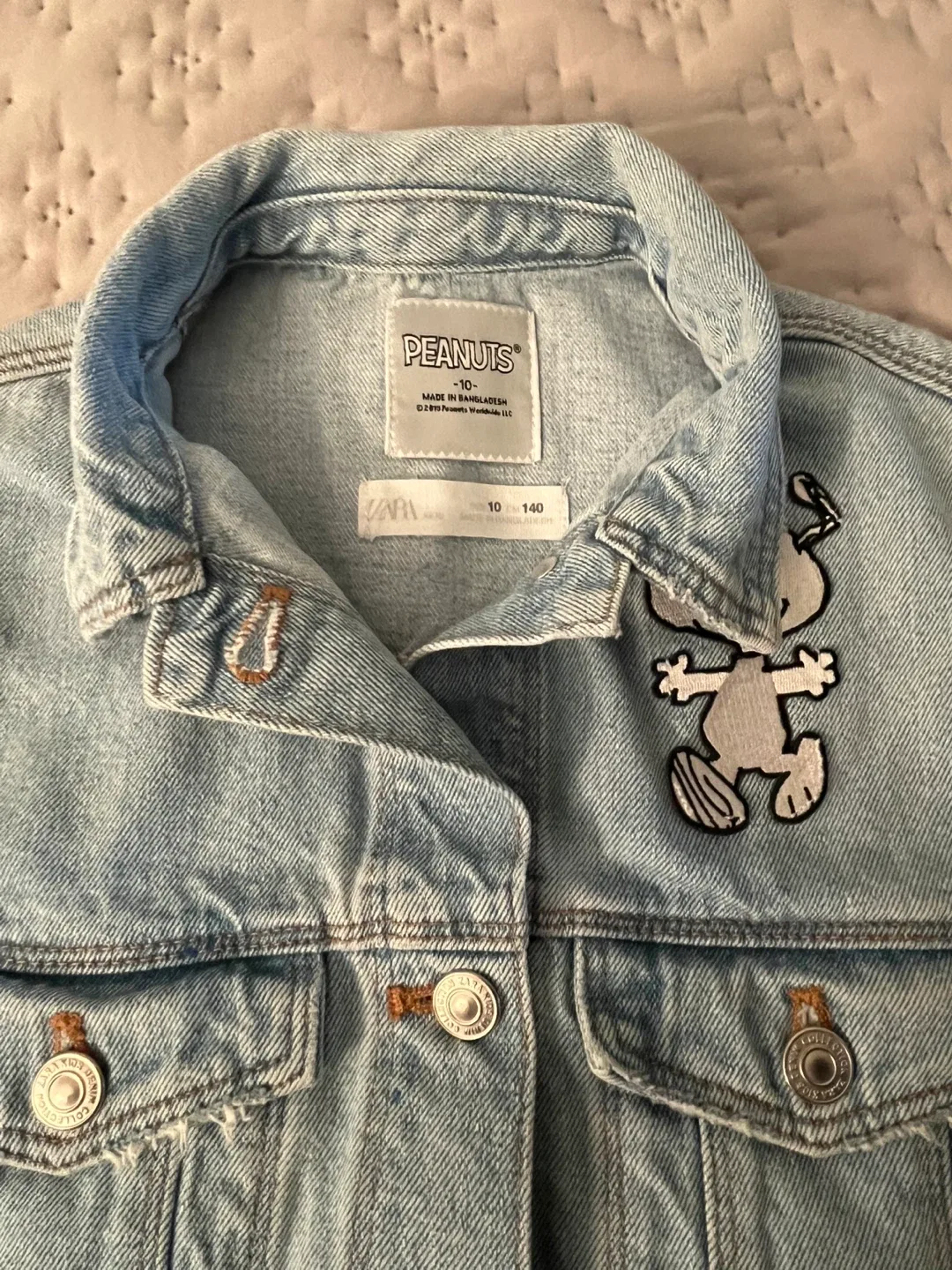 Zara Peanuts Denim Jacket - Size 10 image indicator(3)