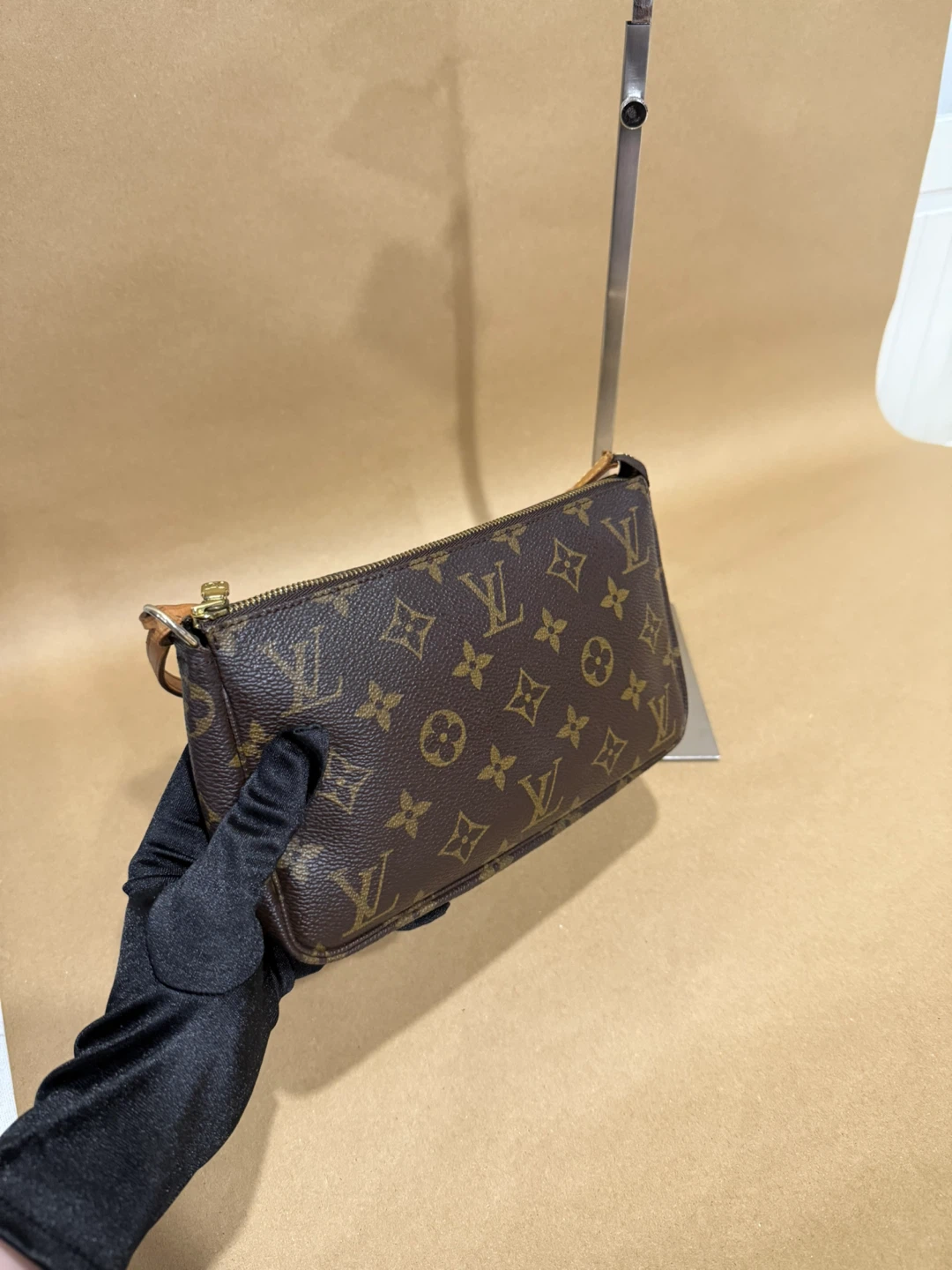 Louis Vuitton Monogram Pochette