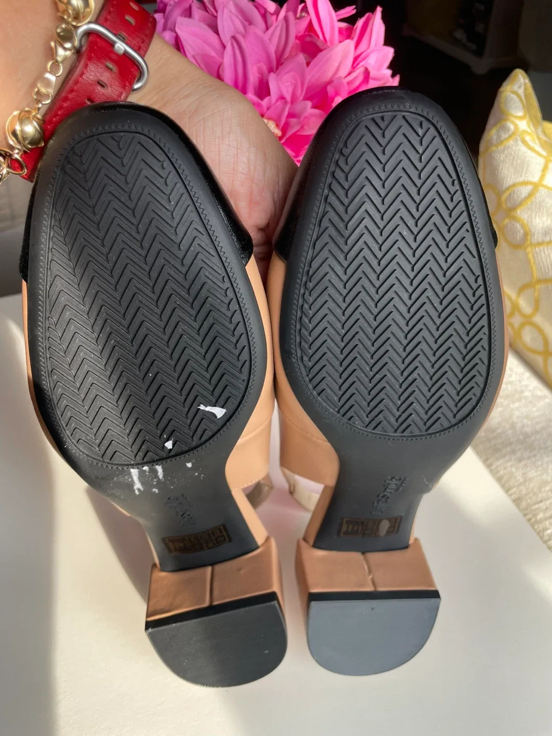 LifeStride Slingback Heels - Size 7.5 image indicator(6)