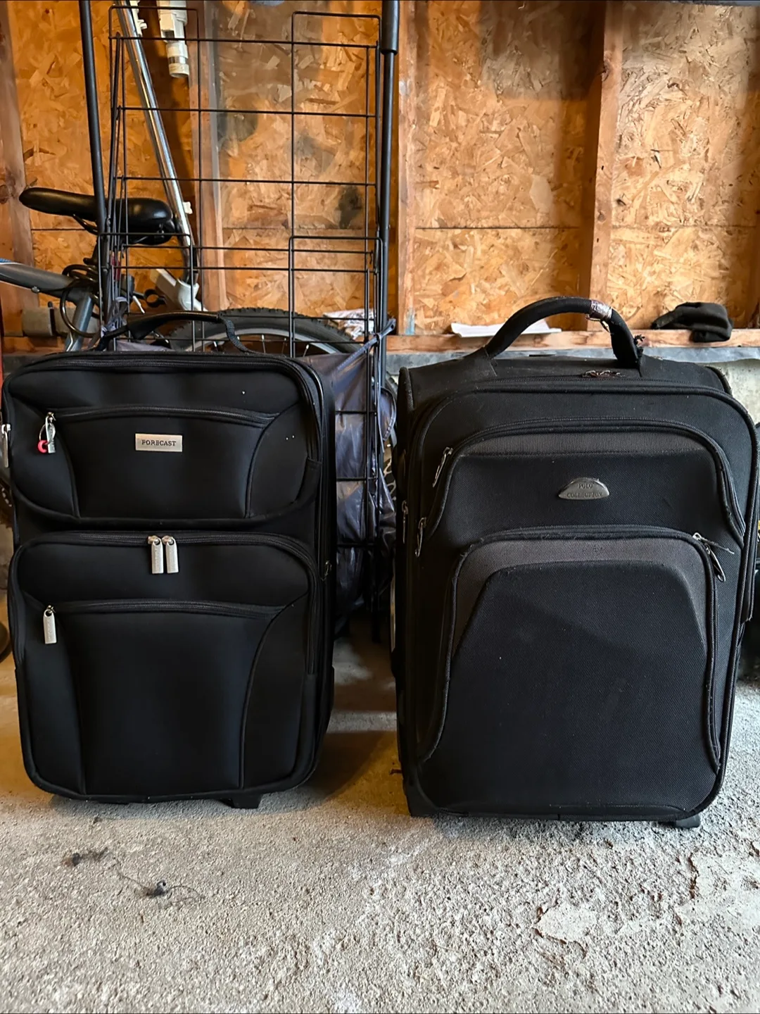 Luggage (carry on bags), Lamps, Grocery Cart image indicator(2)