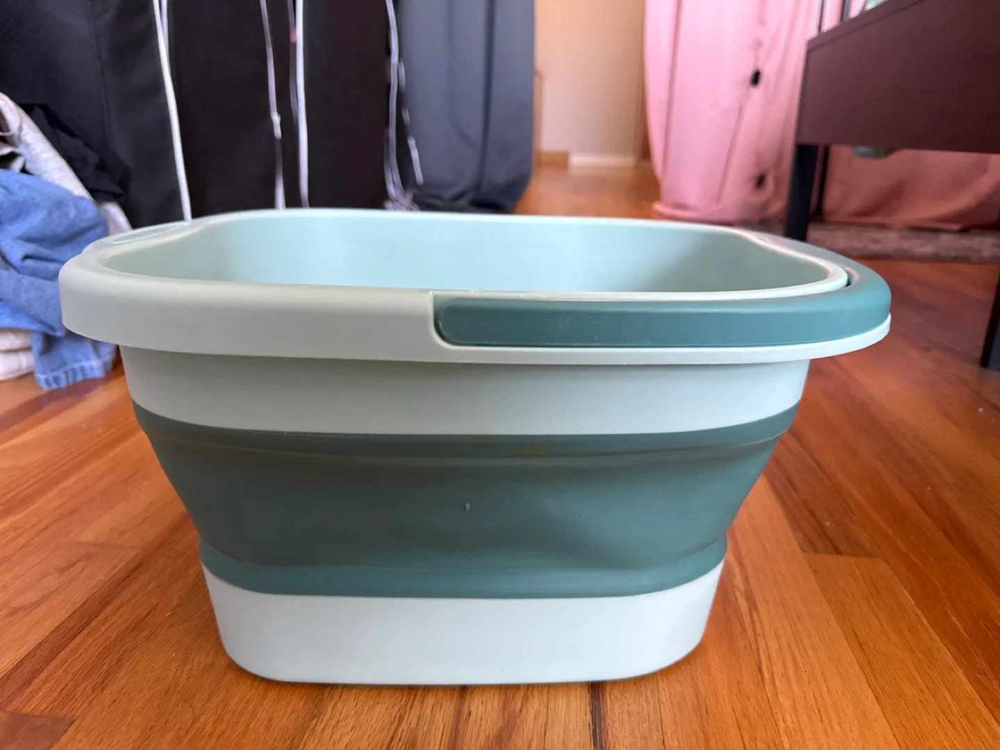 Collapsible Basin Tub - Portable & Space-Saving! thumbnail