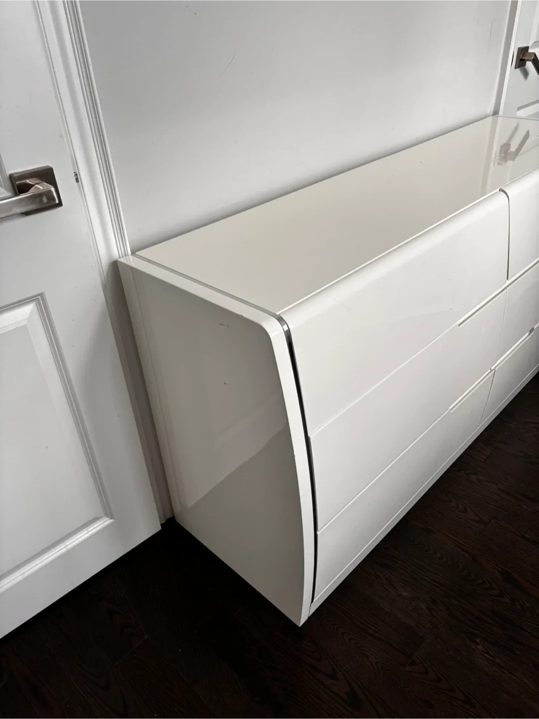 White 6-Drawer Dresser image indicator(5)