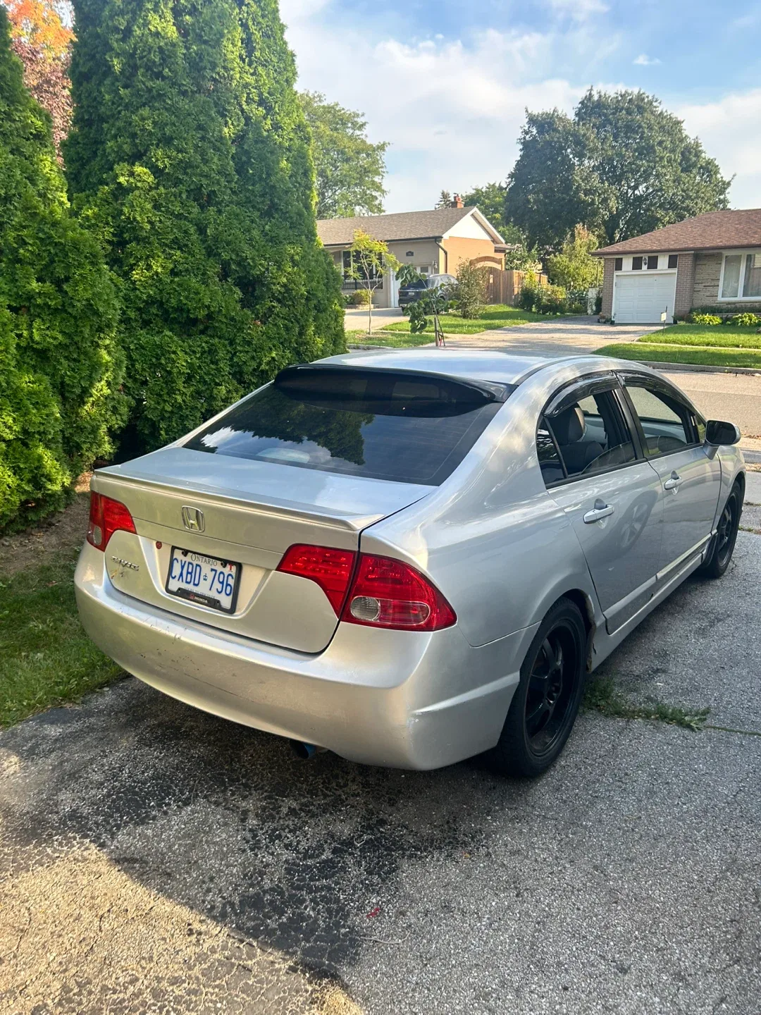 Honda Civic Sedan - Silver image indicator(2)