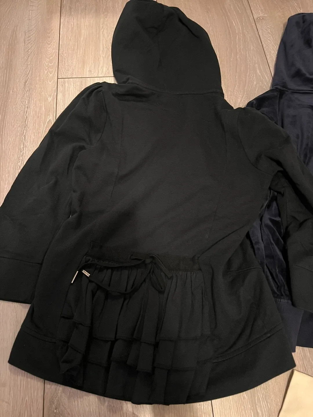 Juicy Couture Dark Blue / black like color Hoodie image indicator(2)