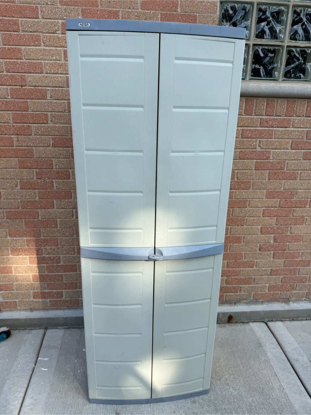 Keter Outdoor Storage Cabinet - photo 5