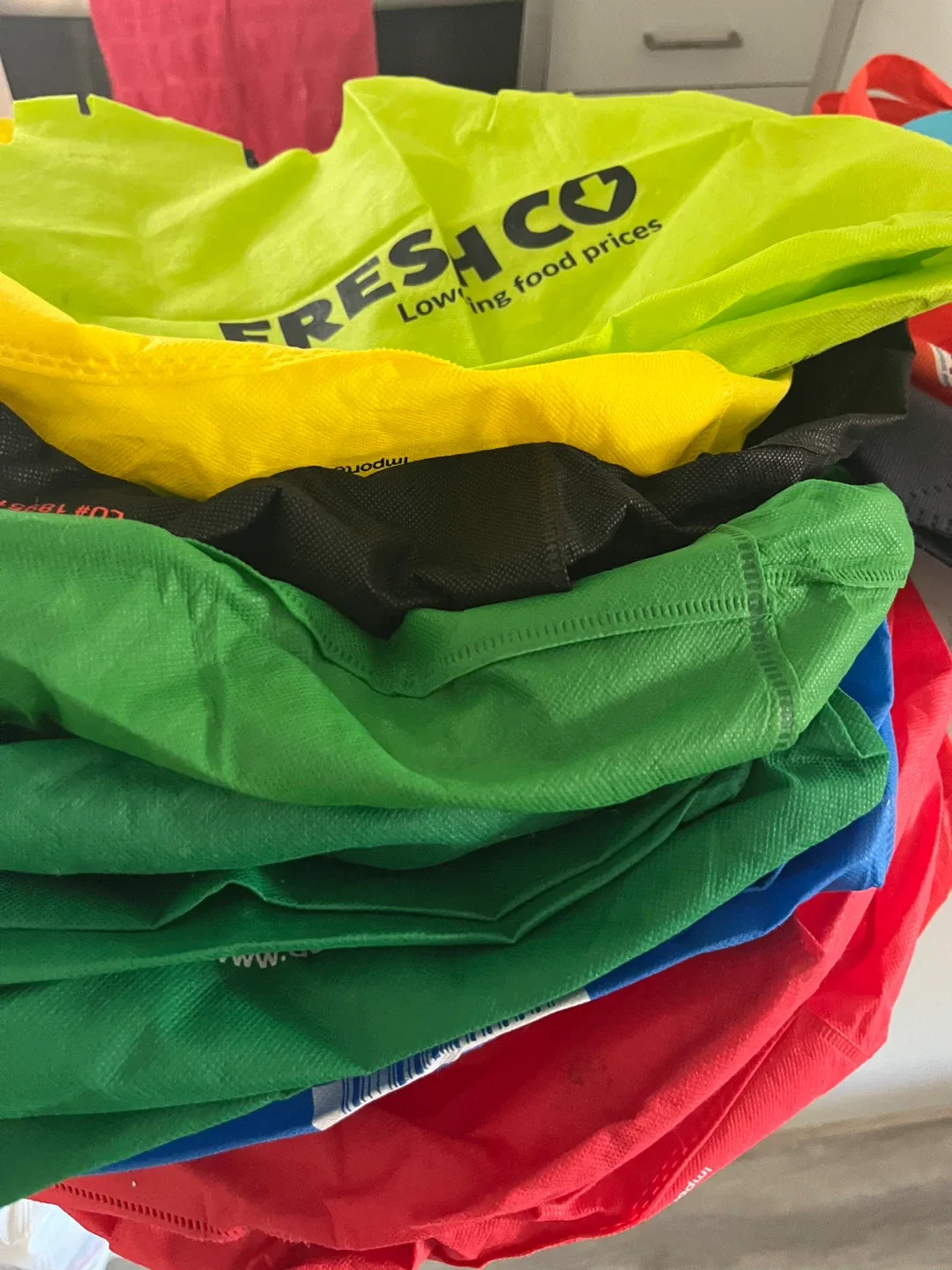 20 Free Reusable Shopping Bags - Variety Pack image indicator(4)