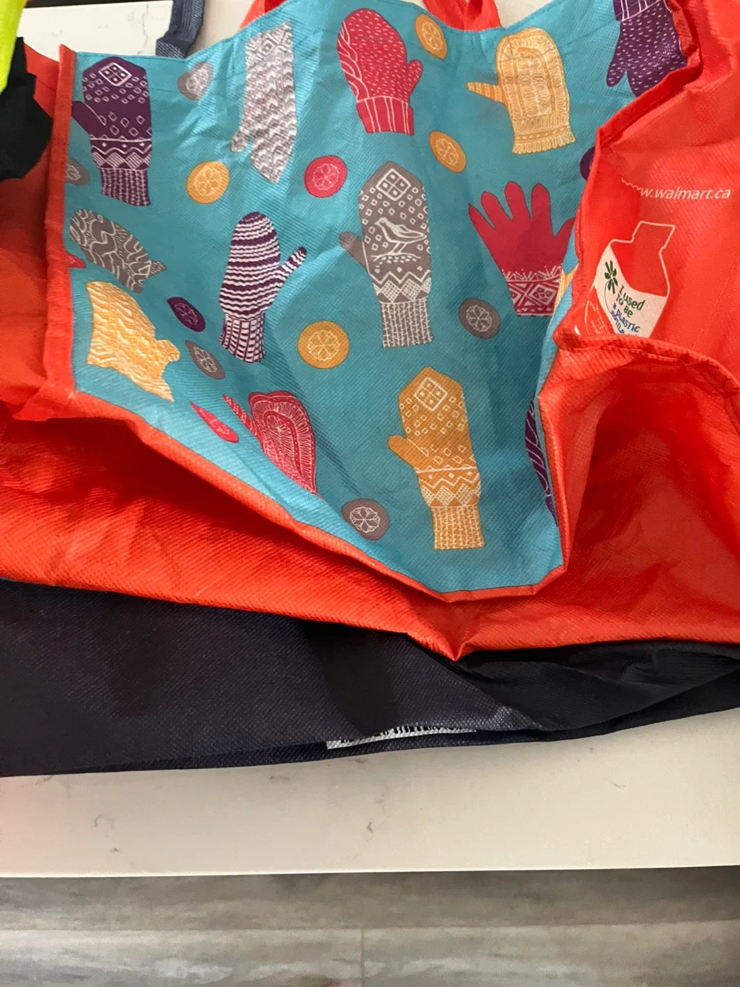 20 Free Reusable Shopping Bags - Variety Pack image indicator(3)