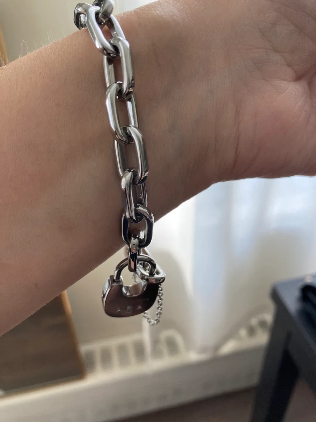 Michael Kors Bracelet thumbnail