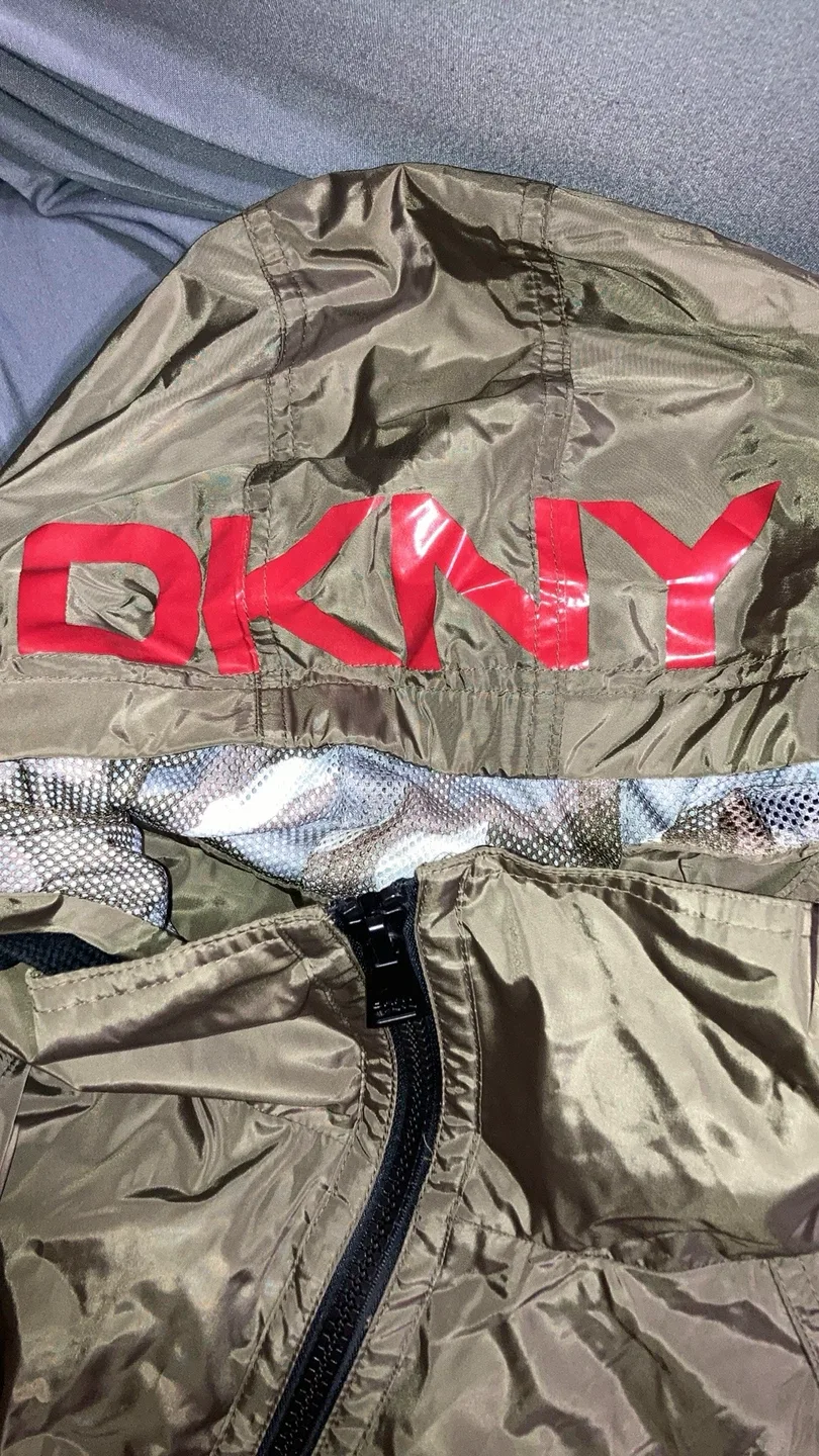 DKNY XL Olive Green Windbreaker Jacket image indicator(3)
