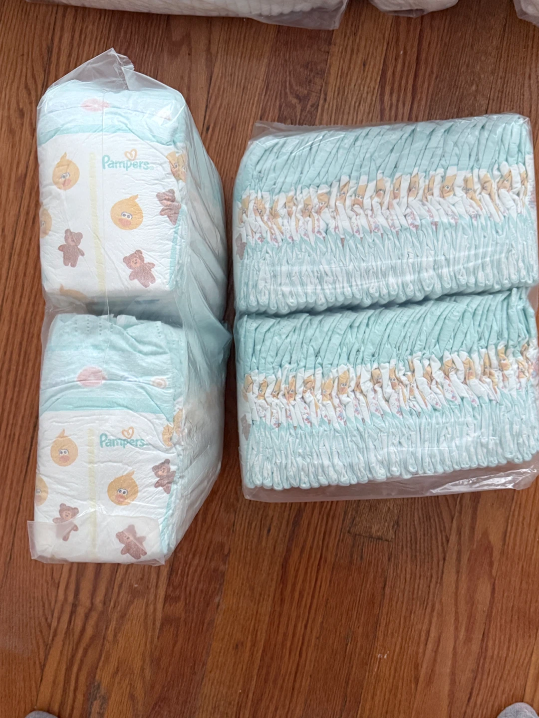 Pampers Diapers size 1 (136 diapers)