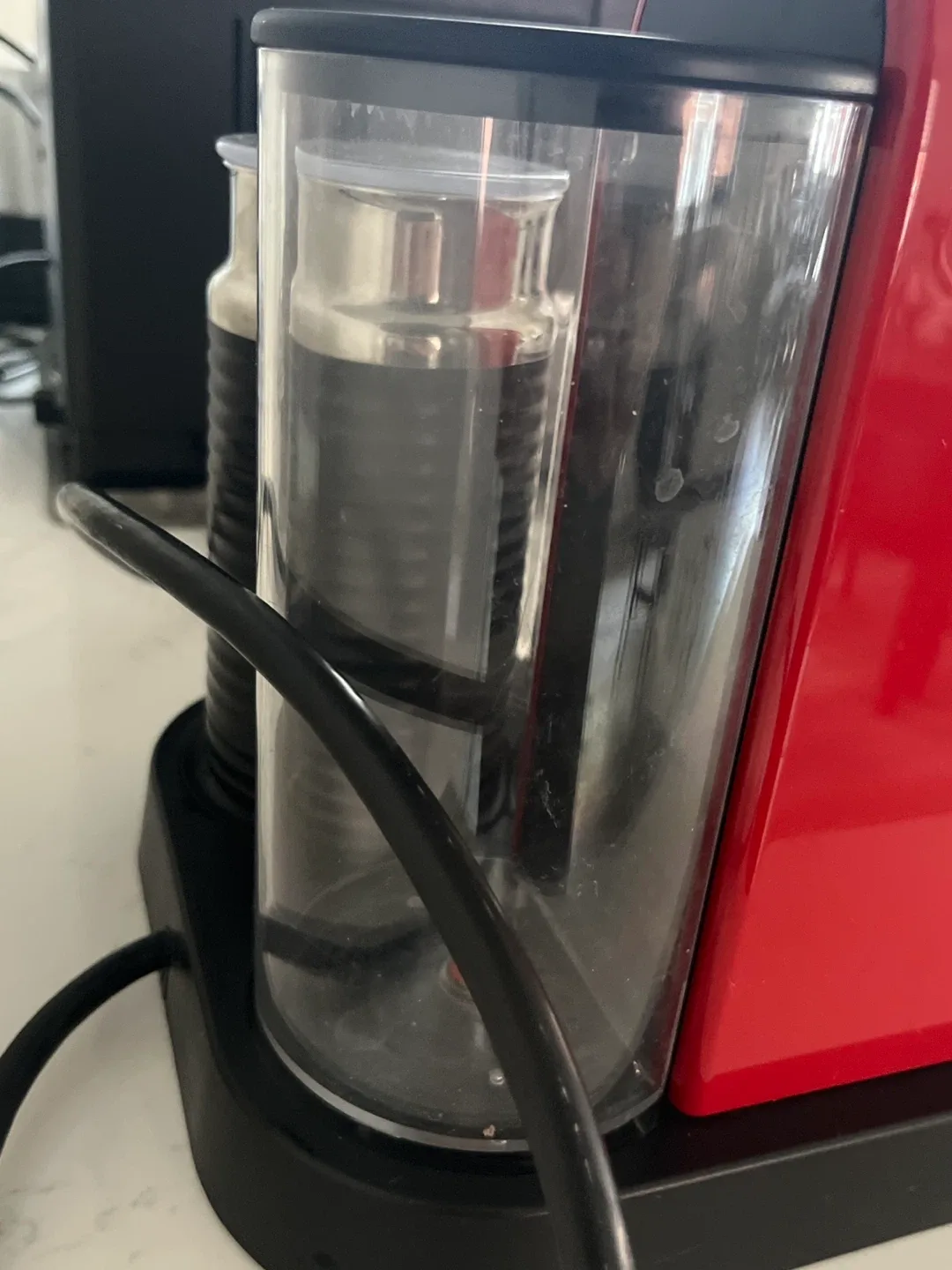 NespressoCityZ Red with Aeroccino Milk Frother image indicator(4)