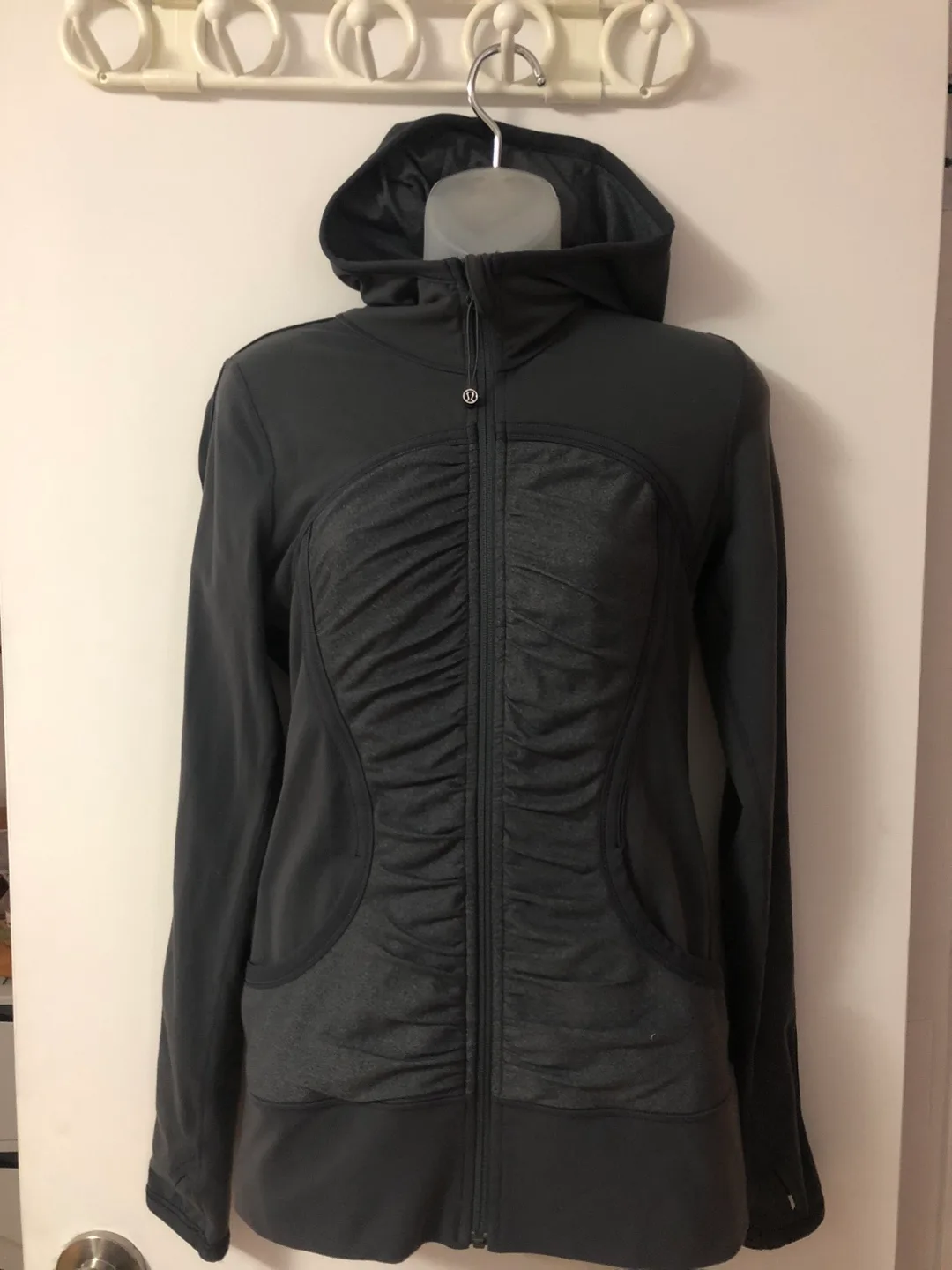 Lululemon Jacket Size 6 image indicator(2)