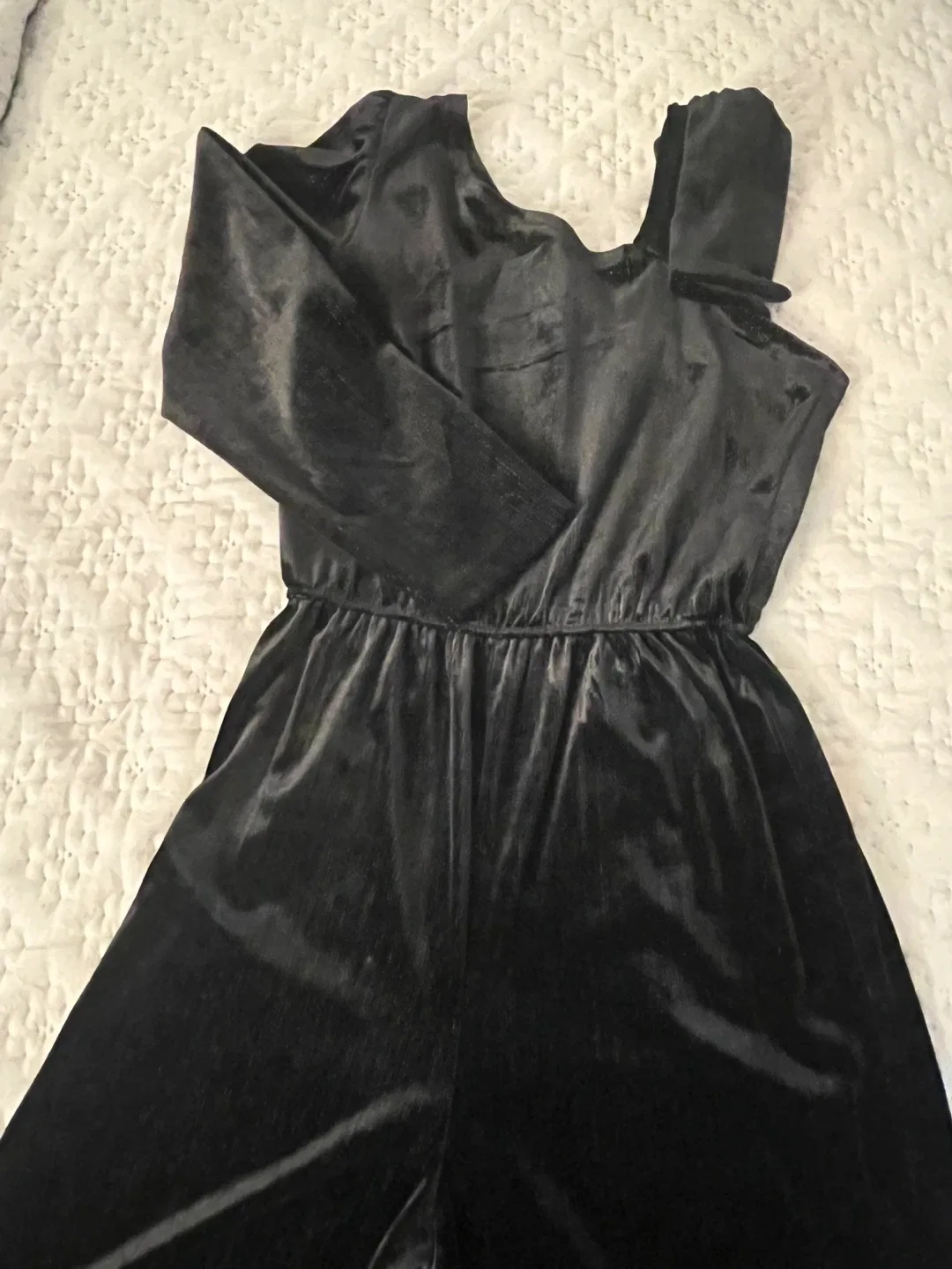Zara Black Velvet Jumpsuit, Size 13/14 image indicator(2)