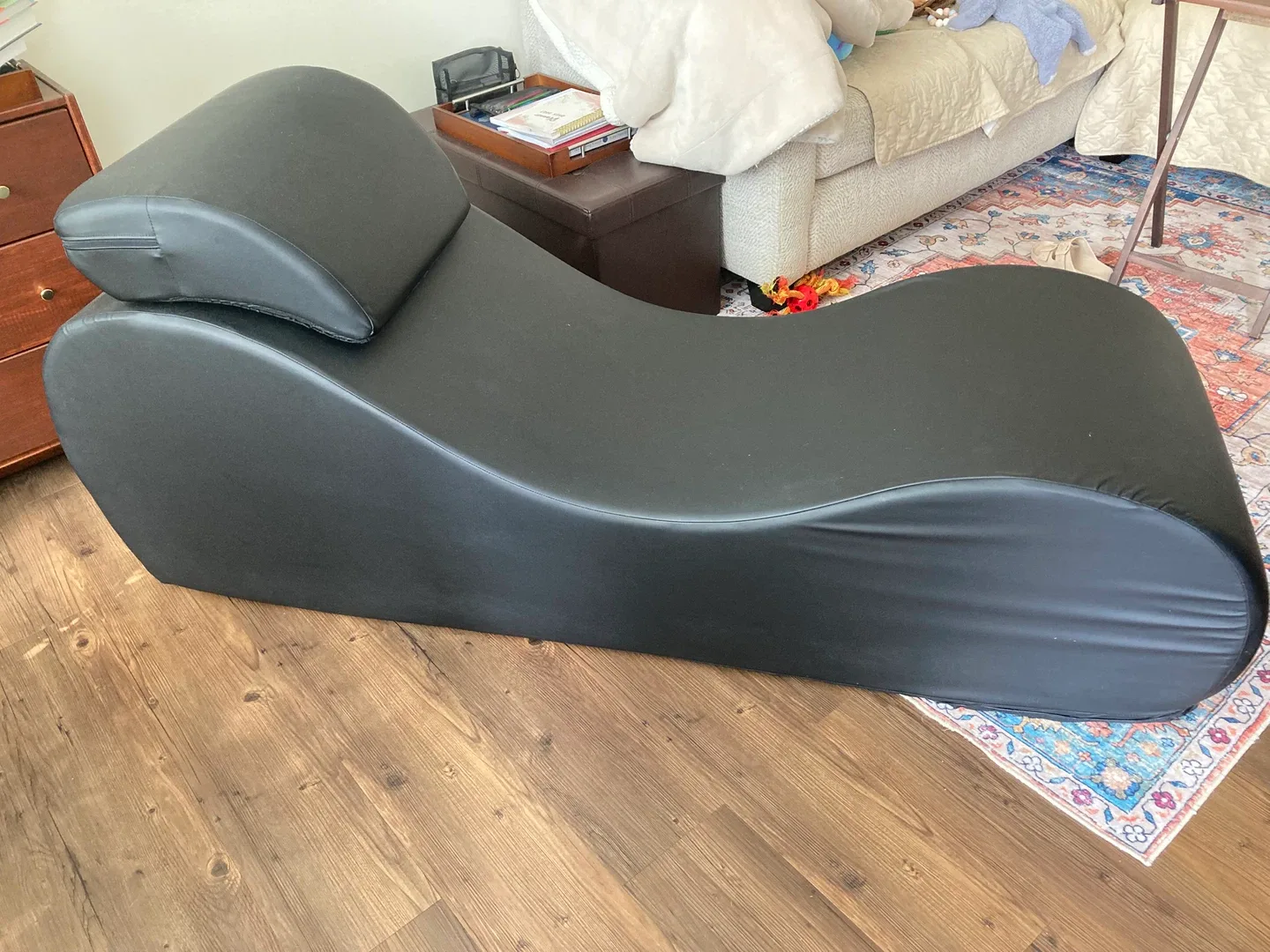 Liberator Chaise thumbnail