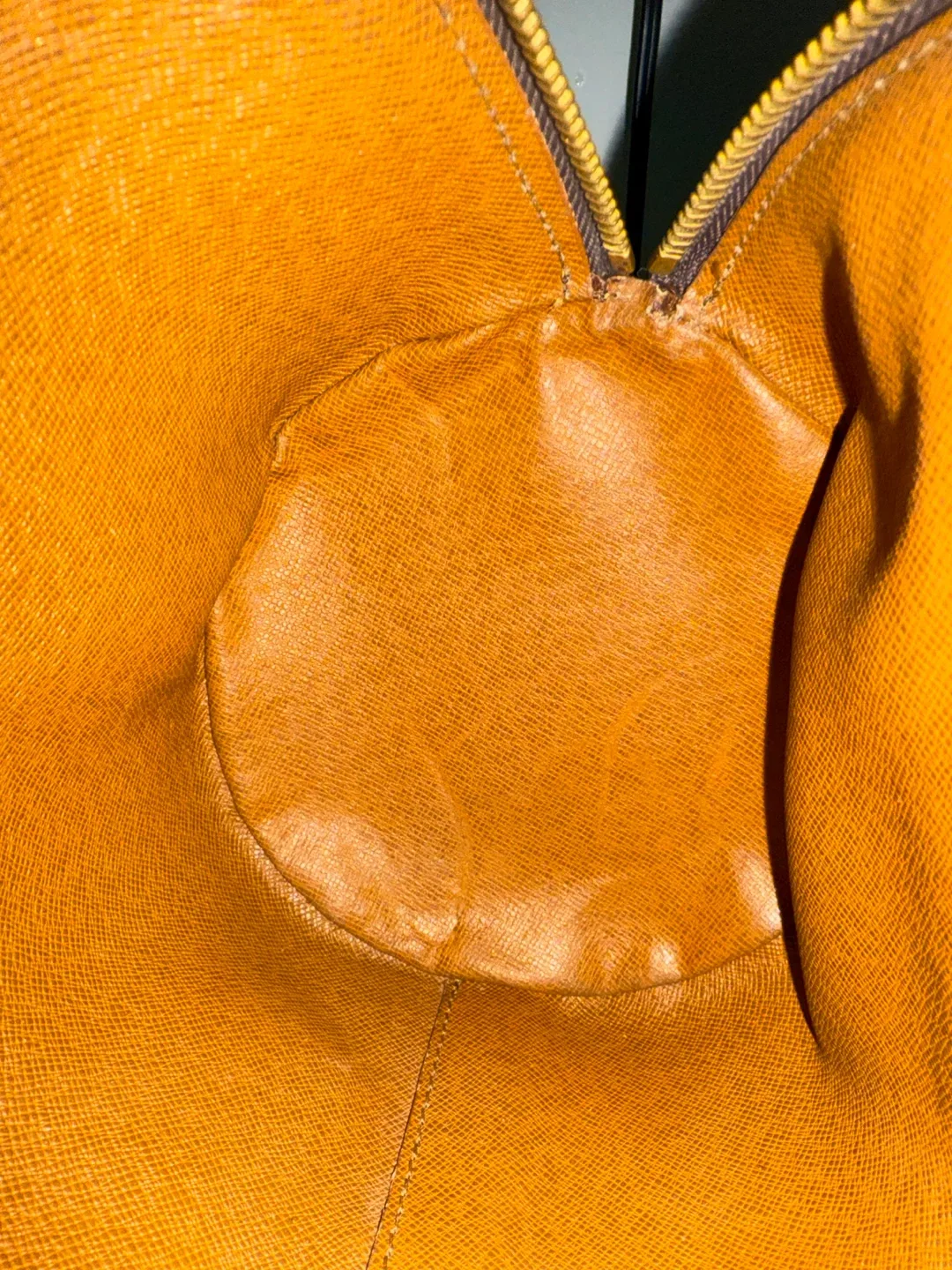 Louis Vuitton Papillon 30 Monogram Bag image indicator(8)