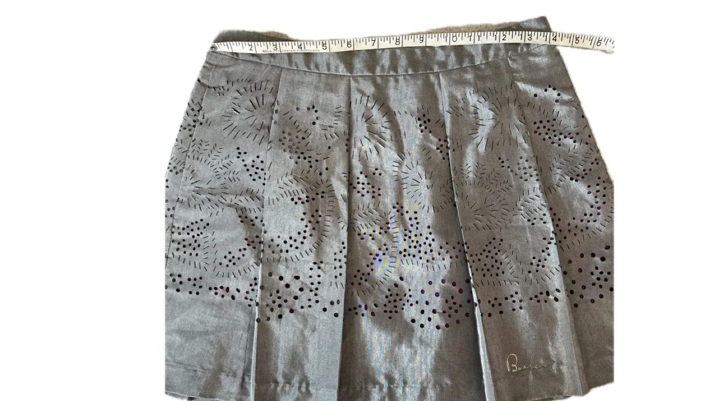 Burberry Girls Skirt 14 Youth NWT + Free Benetton — $110 image indicator(3)