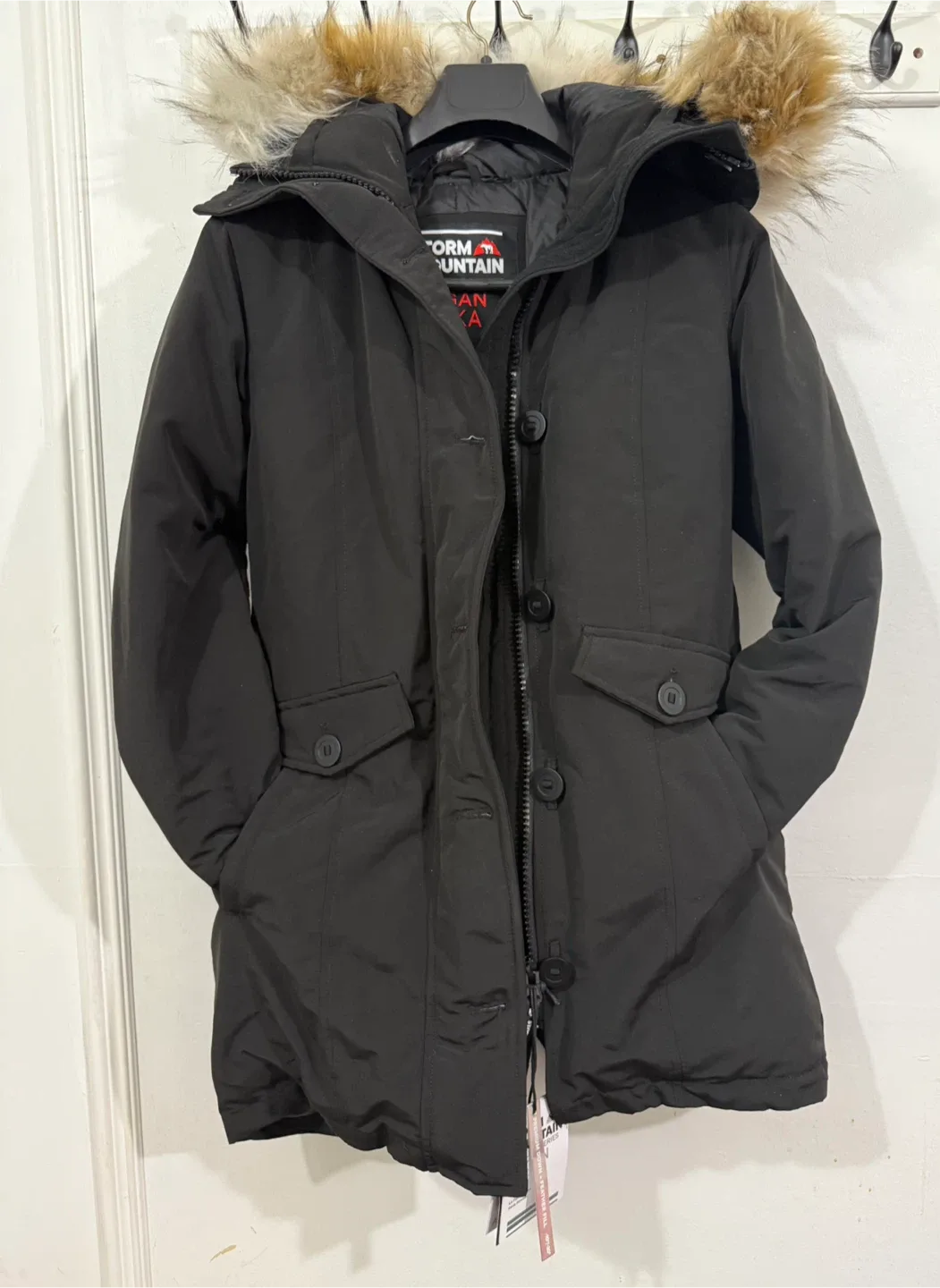 Storm Mountain Logan Parka - Size M thumbnail