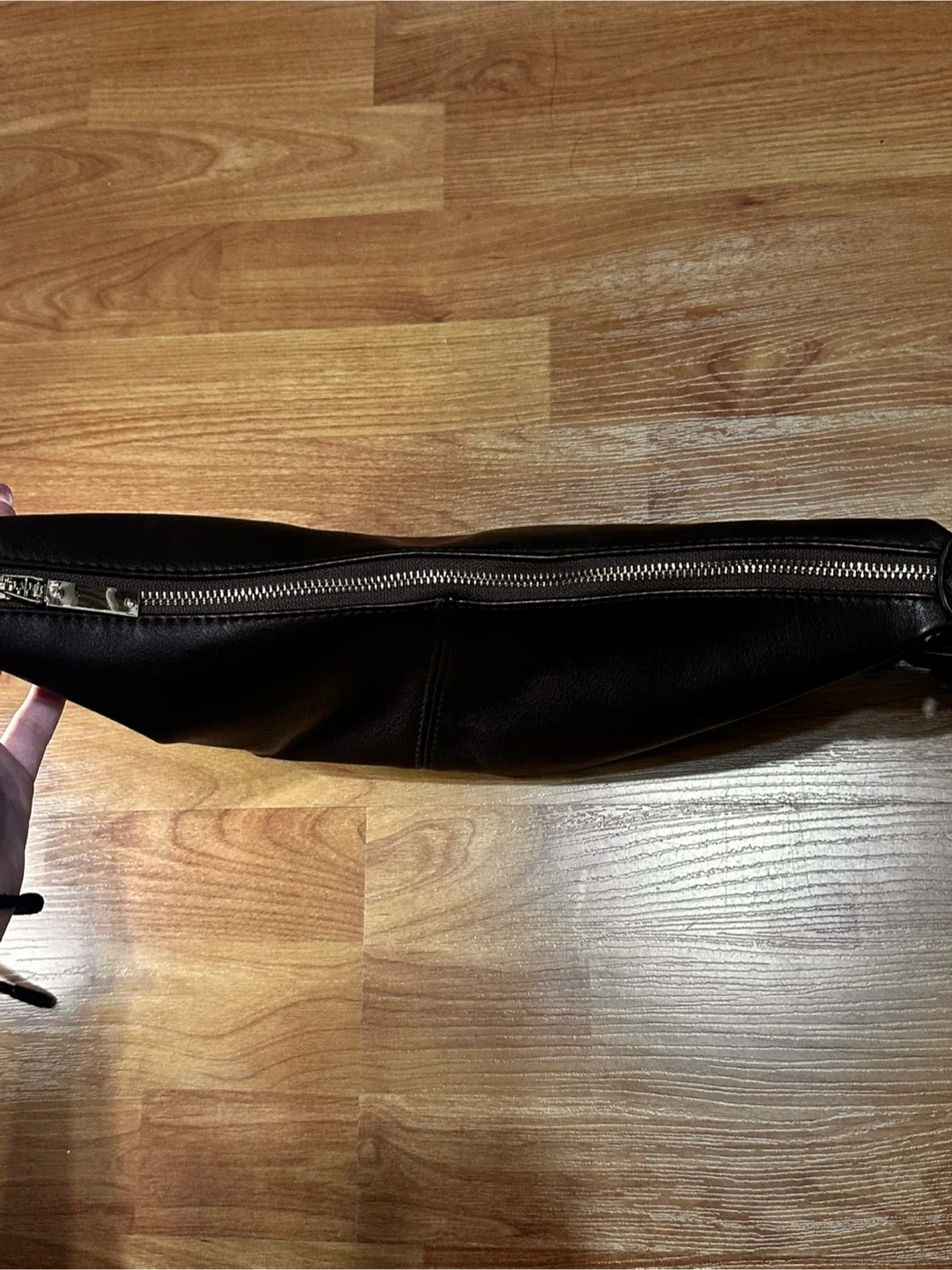 Brown Shoulder Bag with Chain Strap image indicator(3)